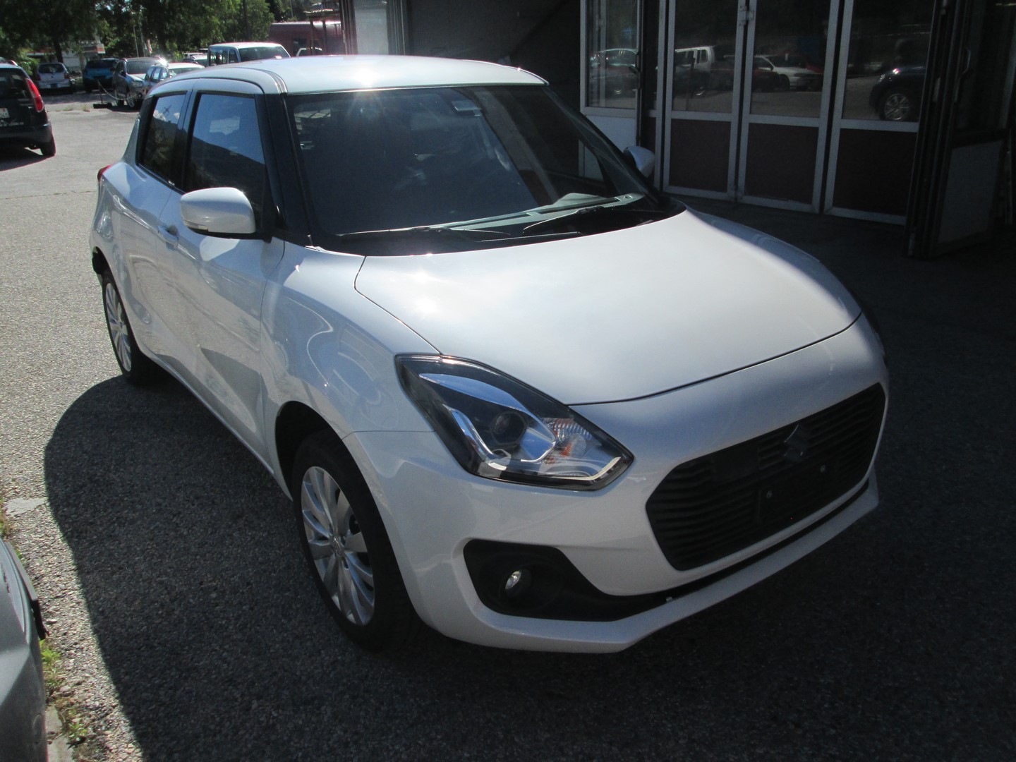 SUZUKI Swift 1.2i 16V SHVS Compact Top Hybrid Allgrip 4x4-image-3