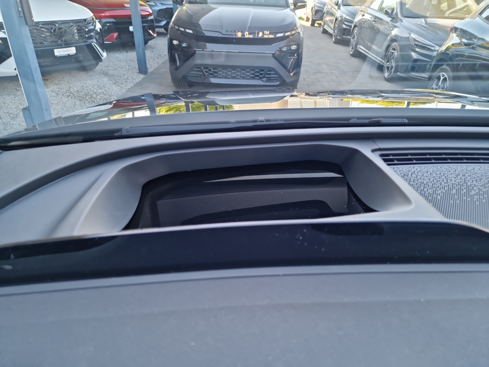SKODA Elroq 85kWh RS 4x4 340 PS MAXX + AHK + 5 Jahre Garantie-image-15
