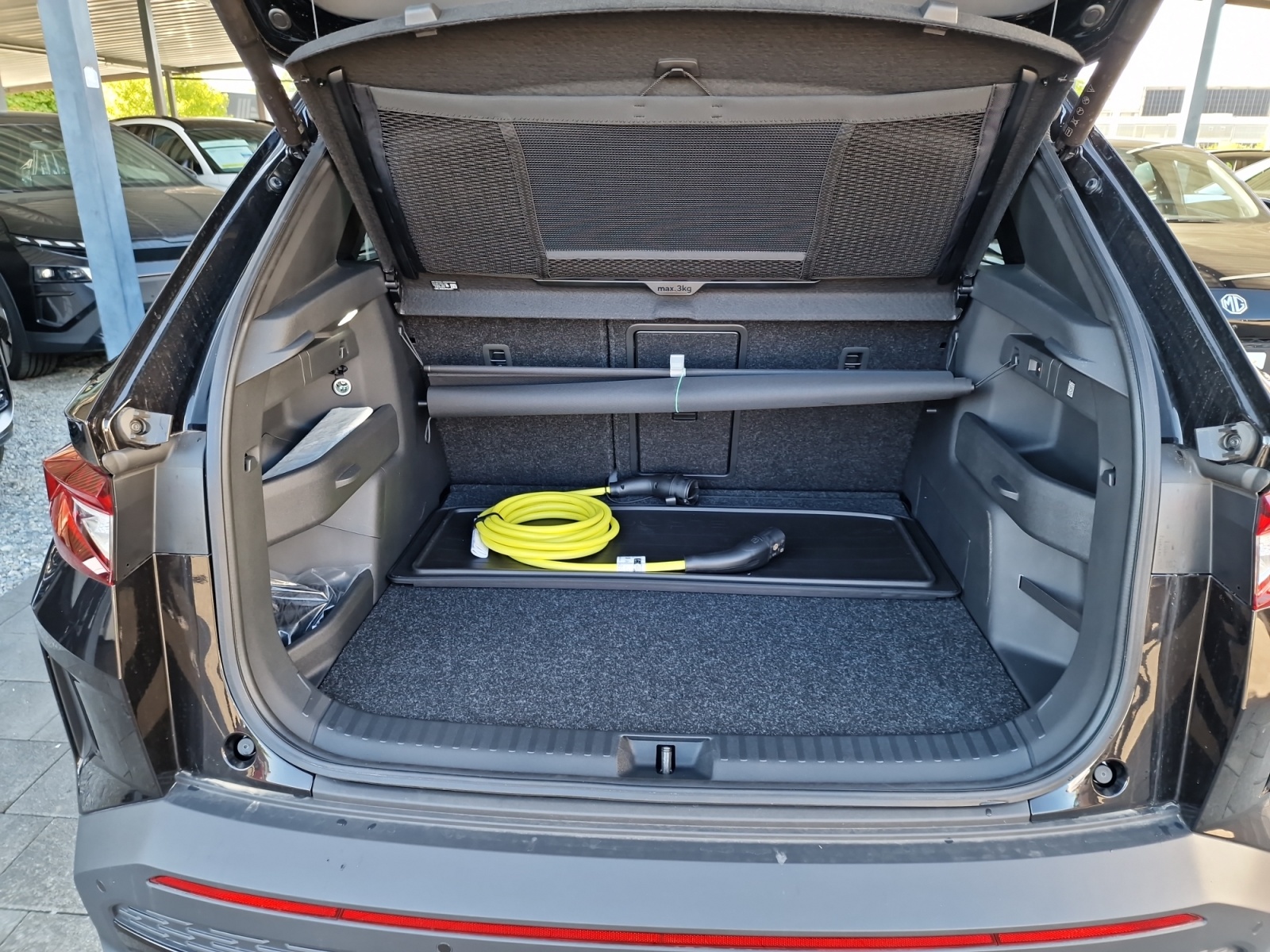 SKODA Elroq 85kWh RS 4x4 340 PS MAXX + AHK + 5 Jahre Garantie-image-19