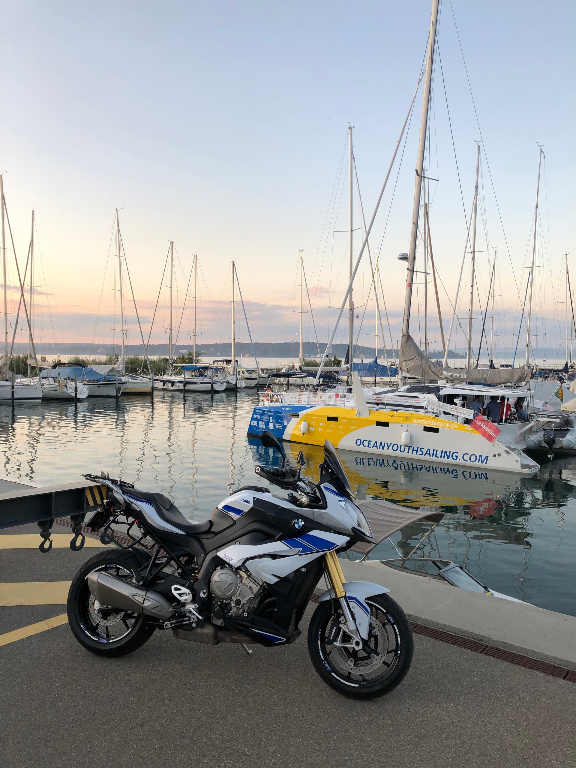 BMW S 1000 XR ABS-image-1