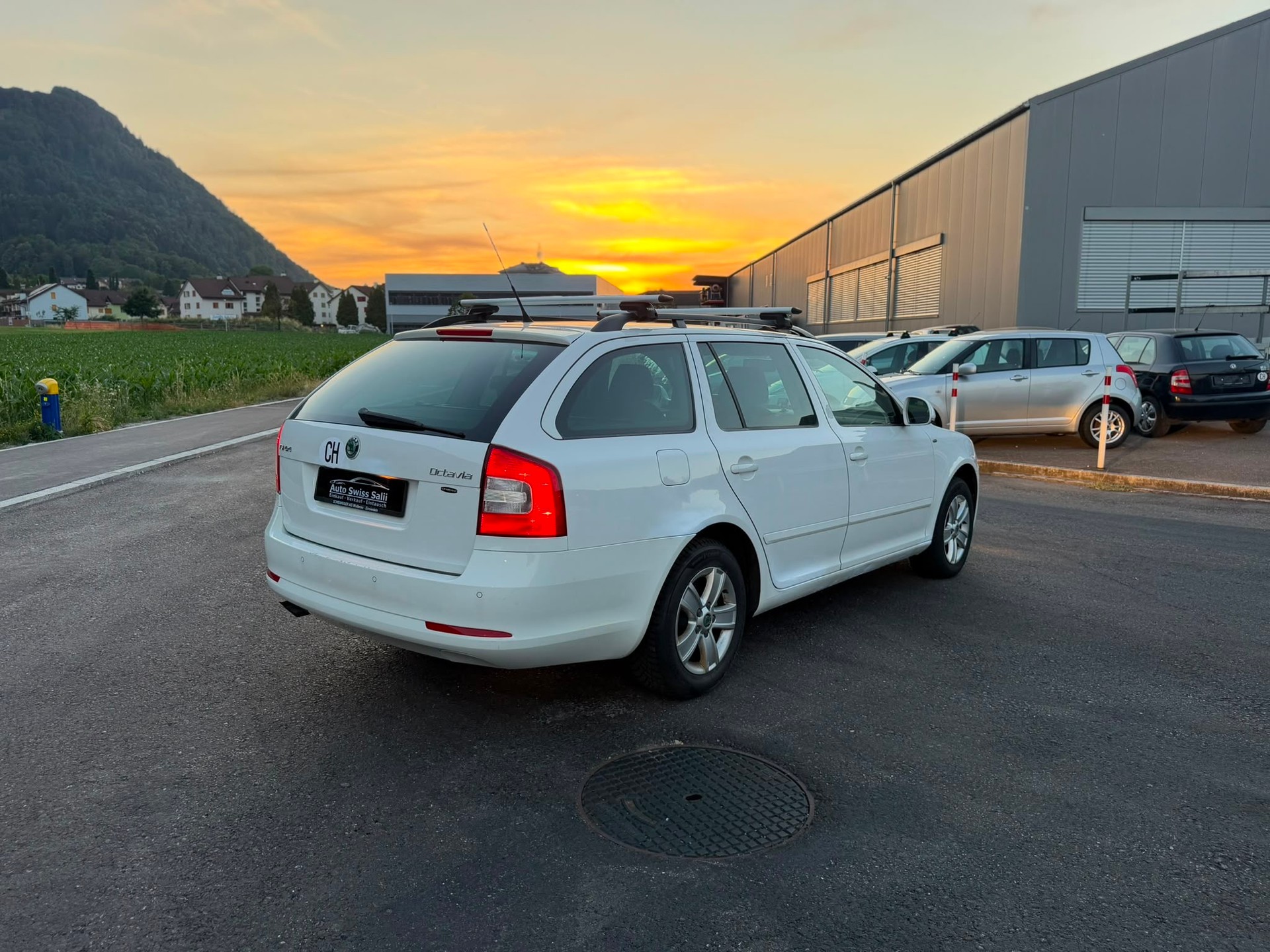 SKODA Octavia Combi 1.8 TSI Laurin & Klement 4x4-image-4