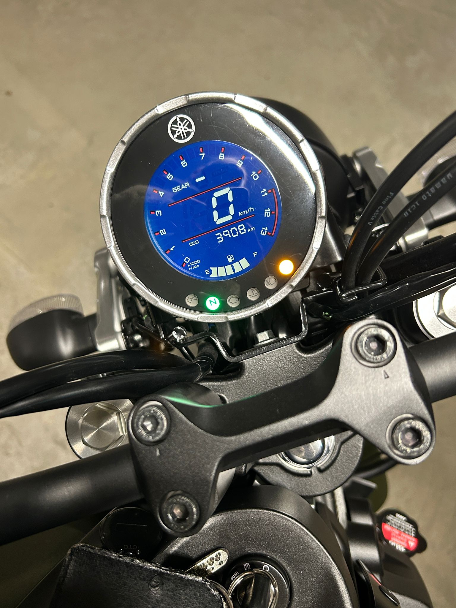 YAMAHA XSR 125-image-2