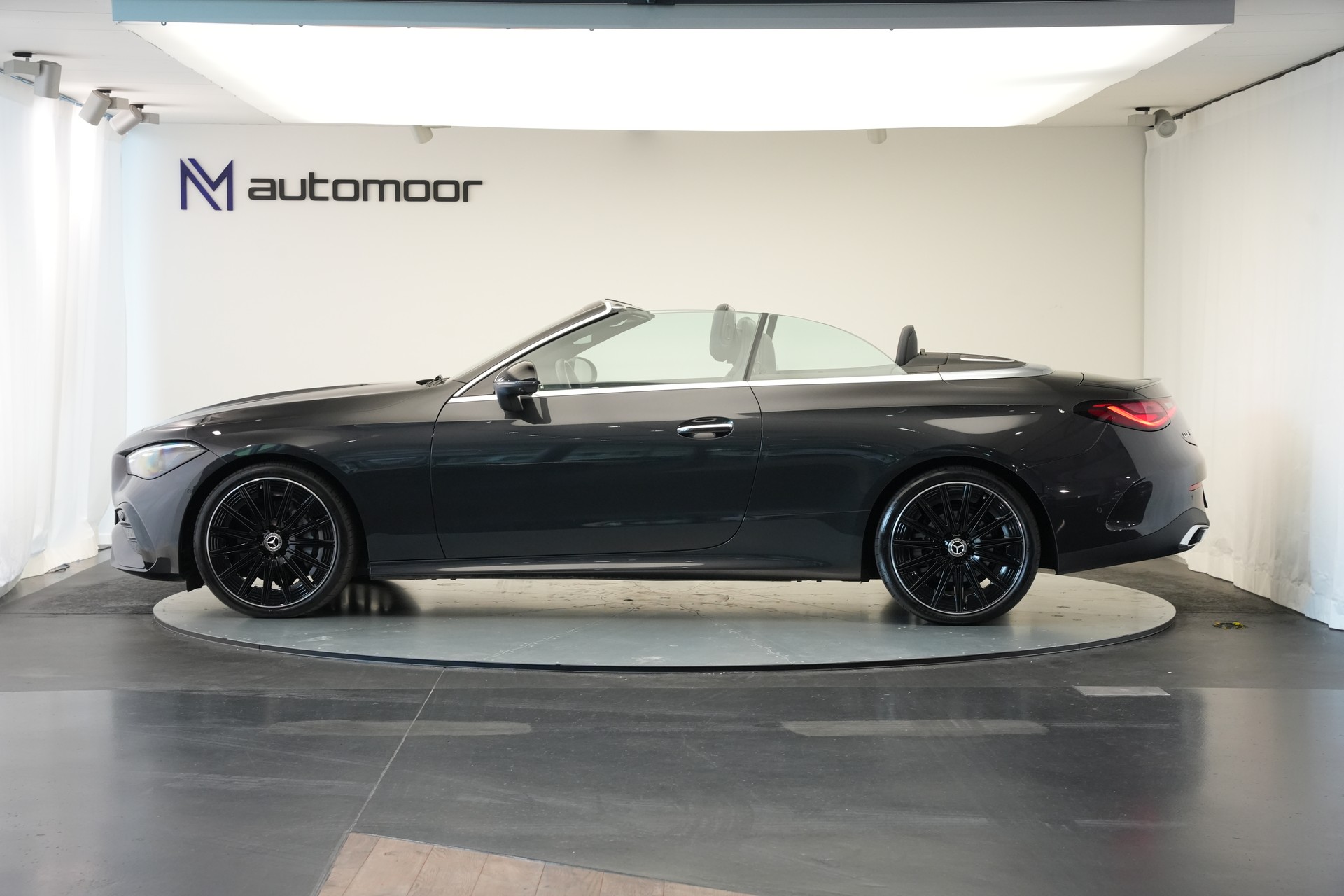 MERCEDES-BENZ CLE 300 Cabrio 4Matic 9G-Tronic *CH-Fahrzeug* *Burmester* *HuD*-image-7