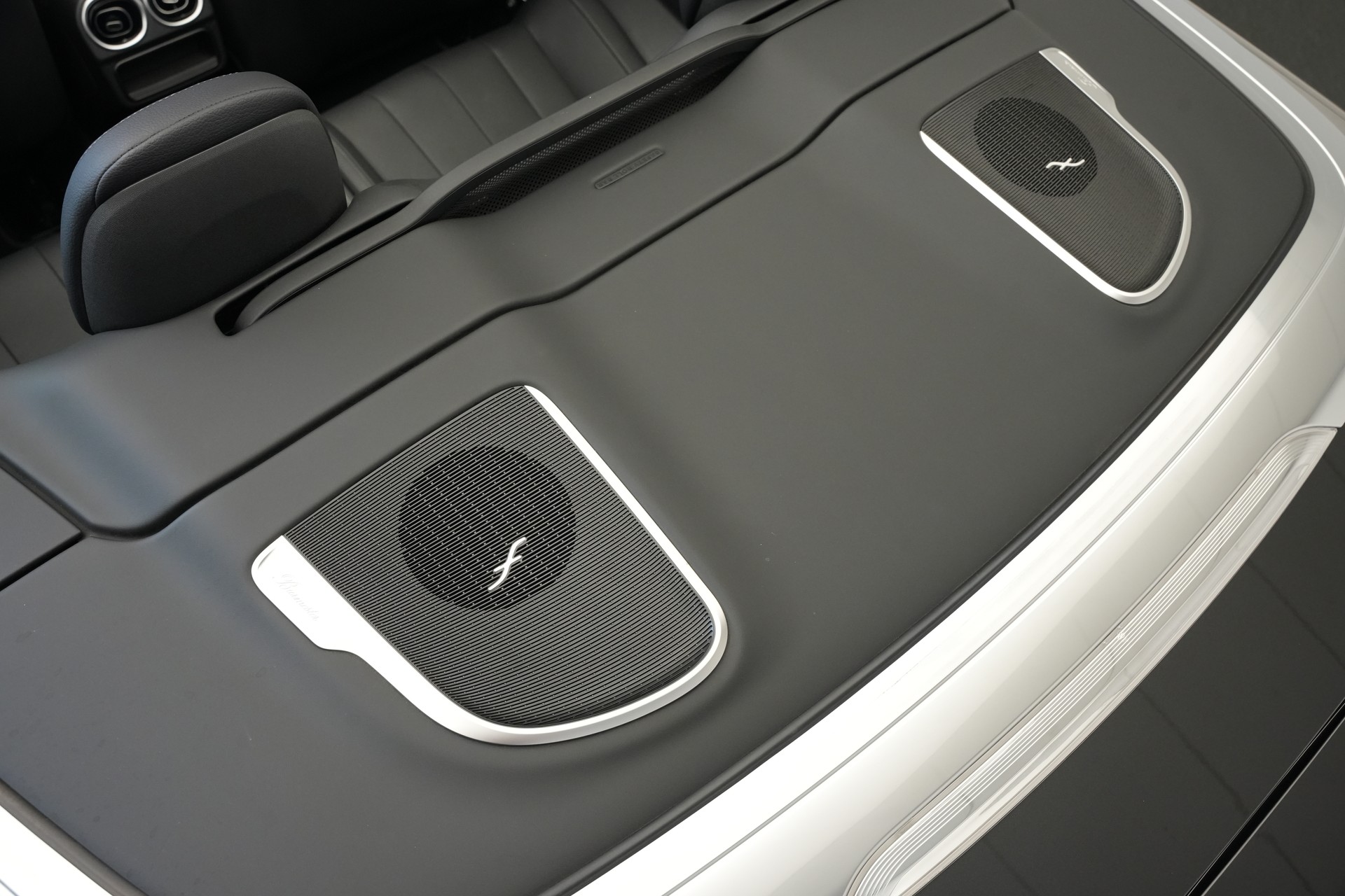 MERCEDES-BENZ CLE 300 Cabrio 4Matic 9G-Tronic *CH-Fahrzeug* *Burmester* *HuD*-image-45