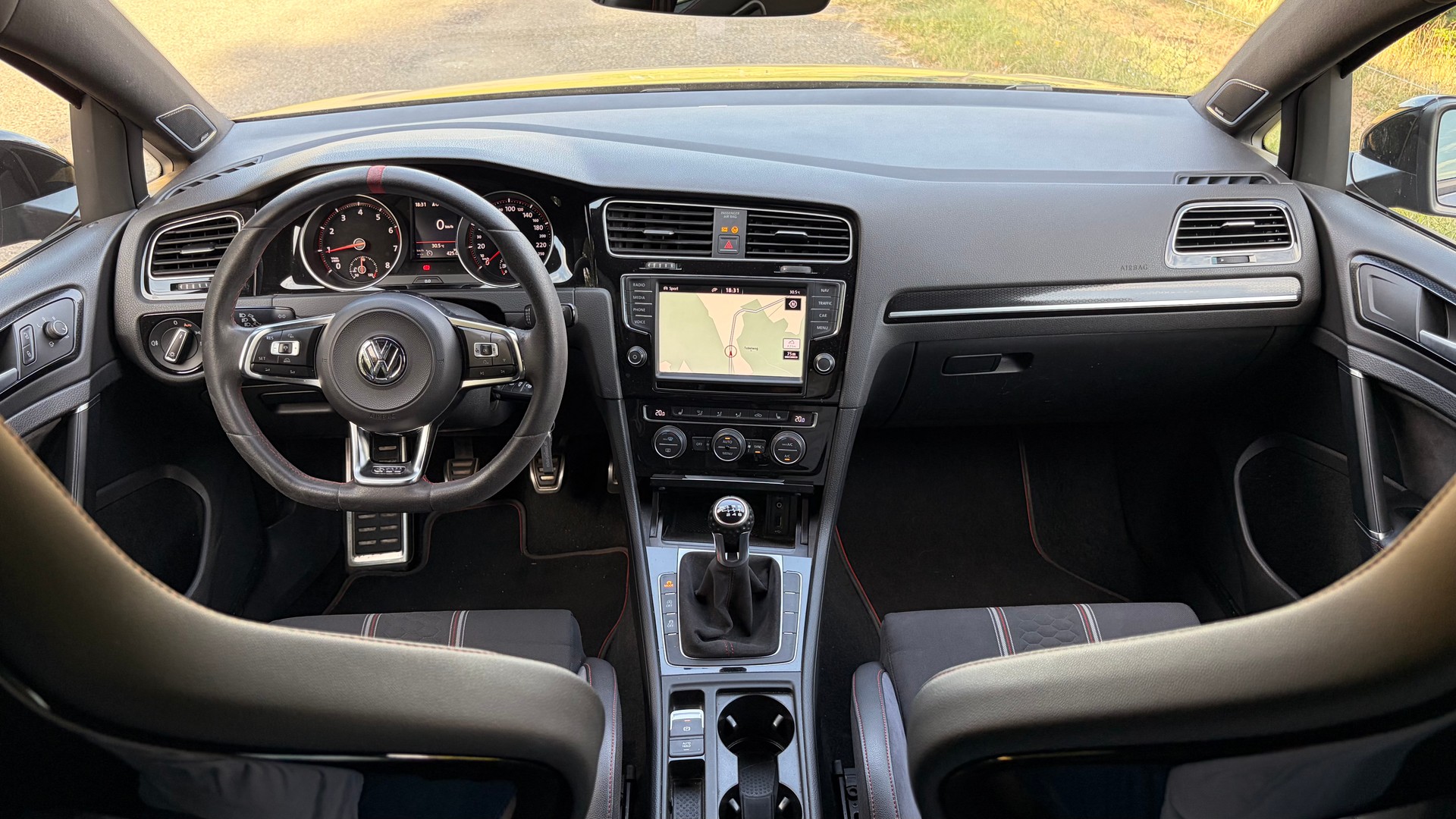 VW Golf 2.0 TSI GTI Clubsport-image-8