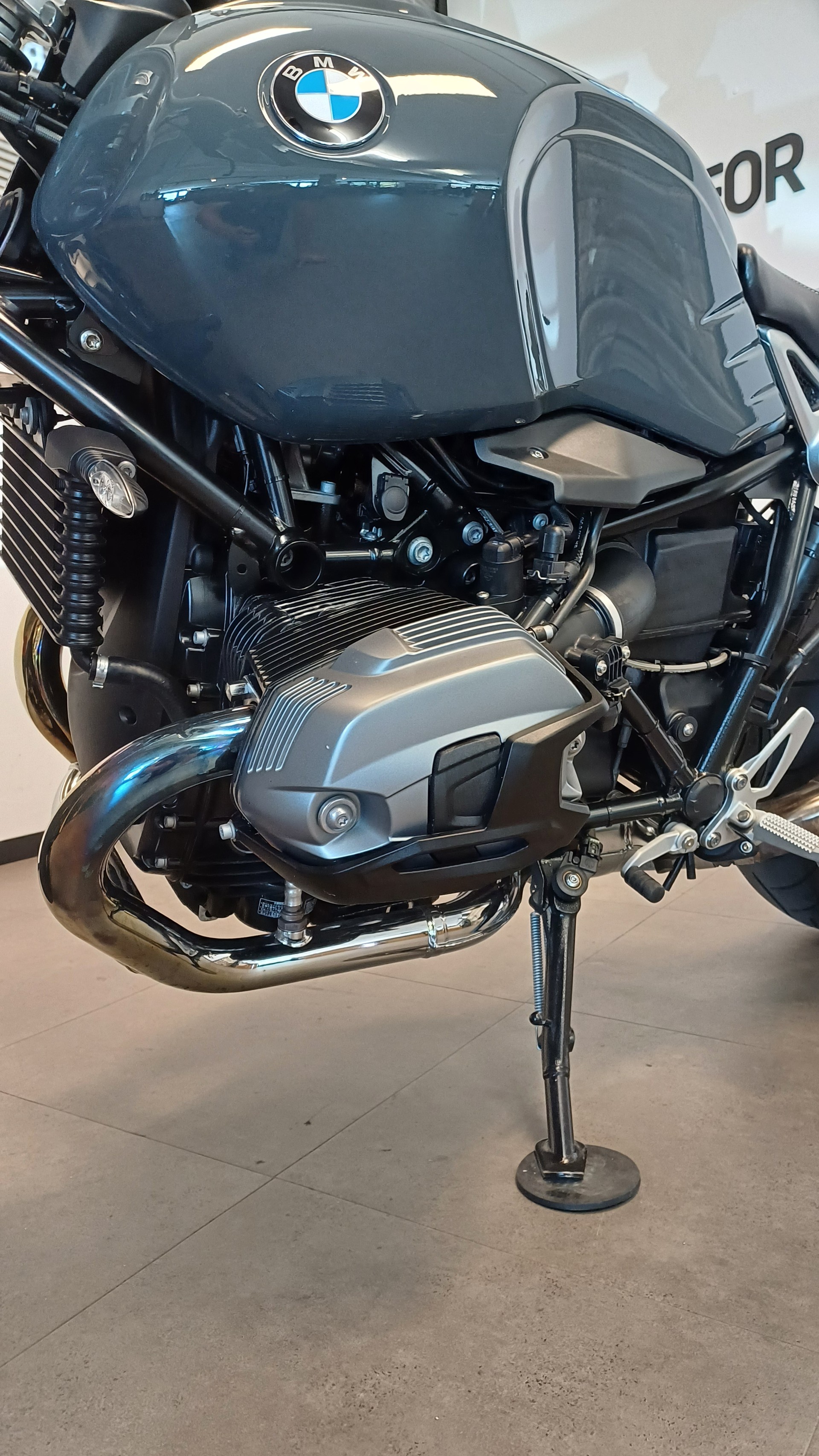 BMW R nineT Pure ABS-image-9