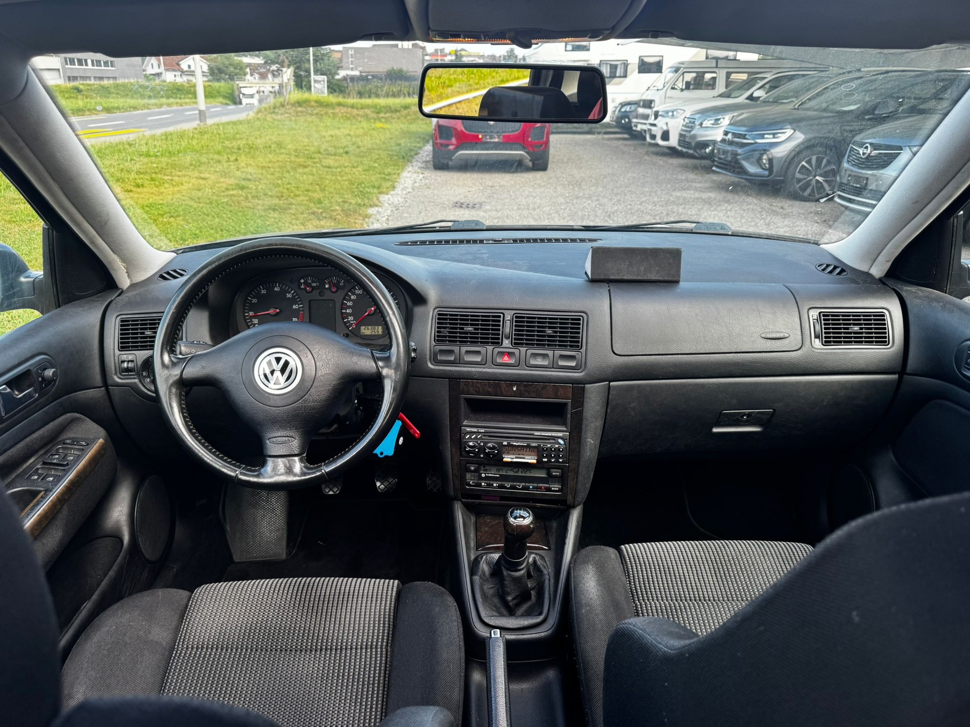 VW Golf 1.8 GTI-image-8