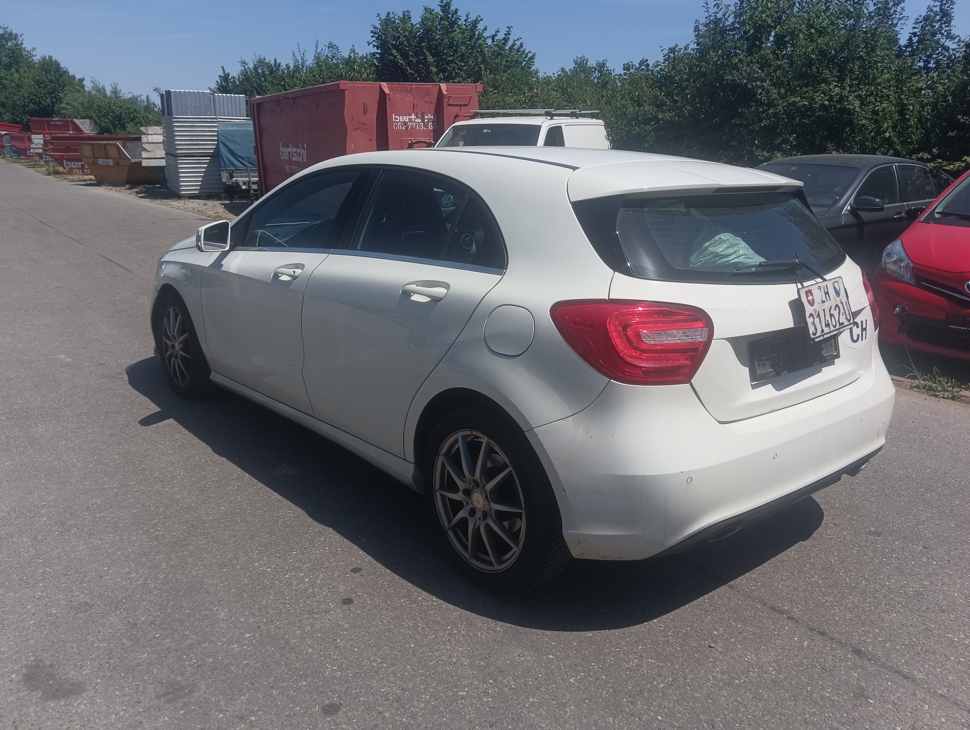 MERCEDES-BENZ A 200-image-4