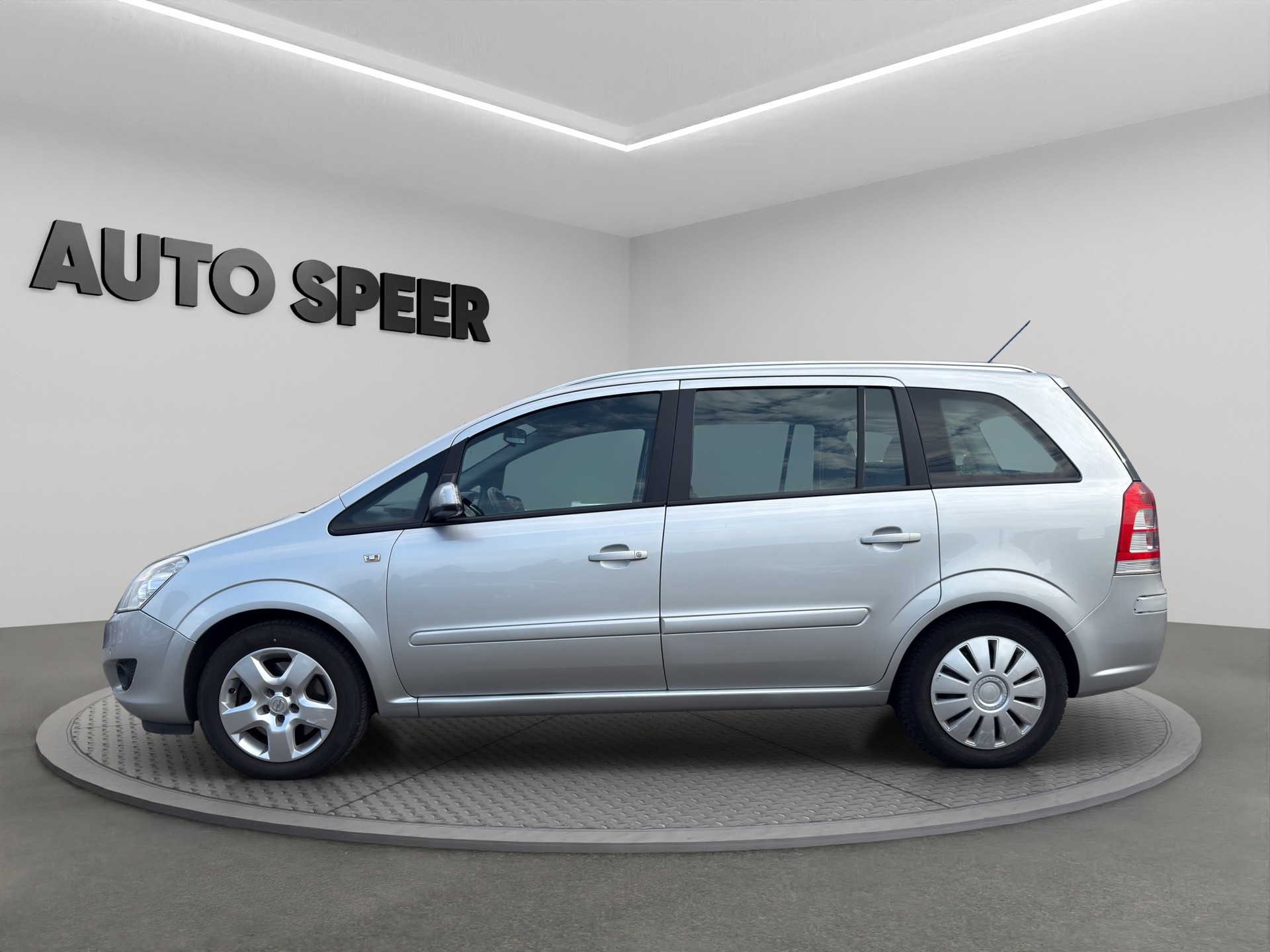 OPEL Zafira 2.2 16V Direct Enjoy-showroom-element-1
