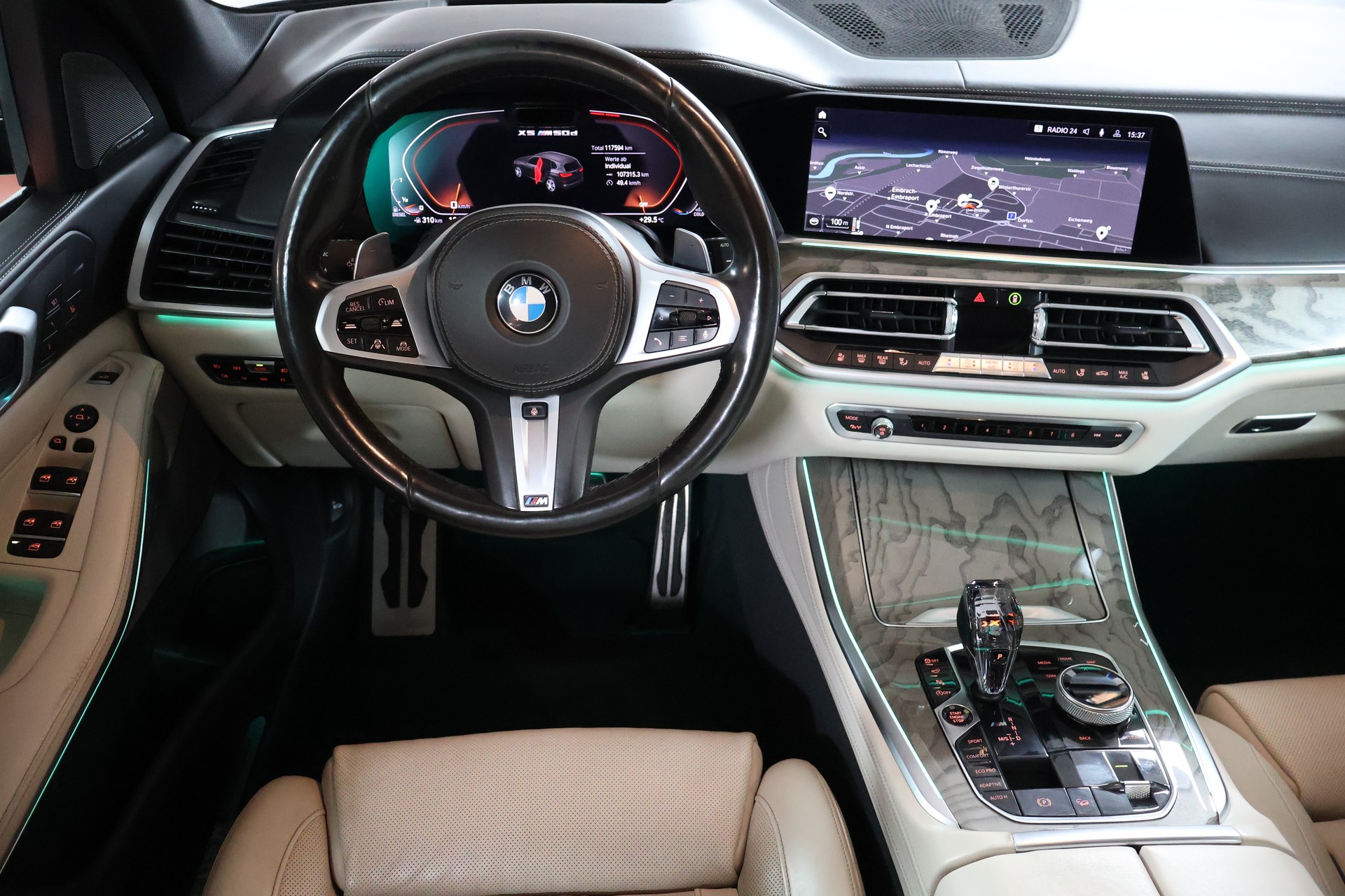 BMW X5 xDrive M50d Steptronic-image-9
