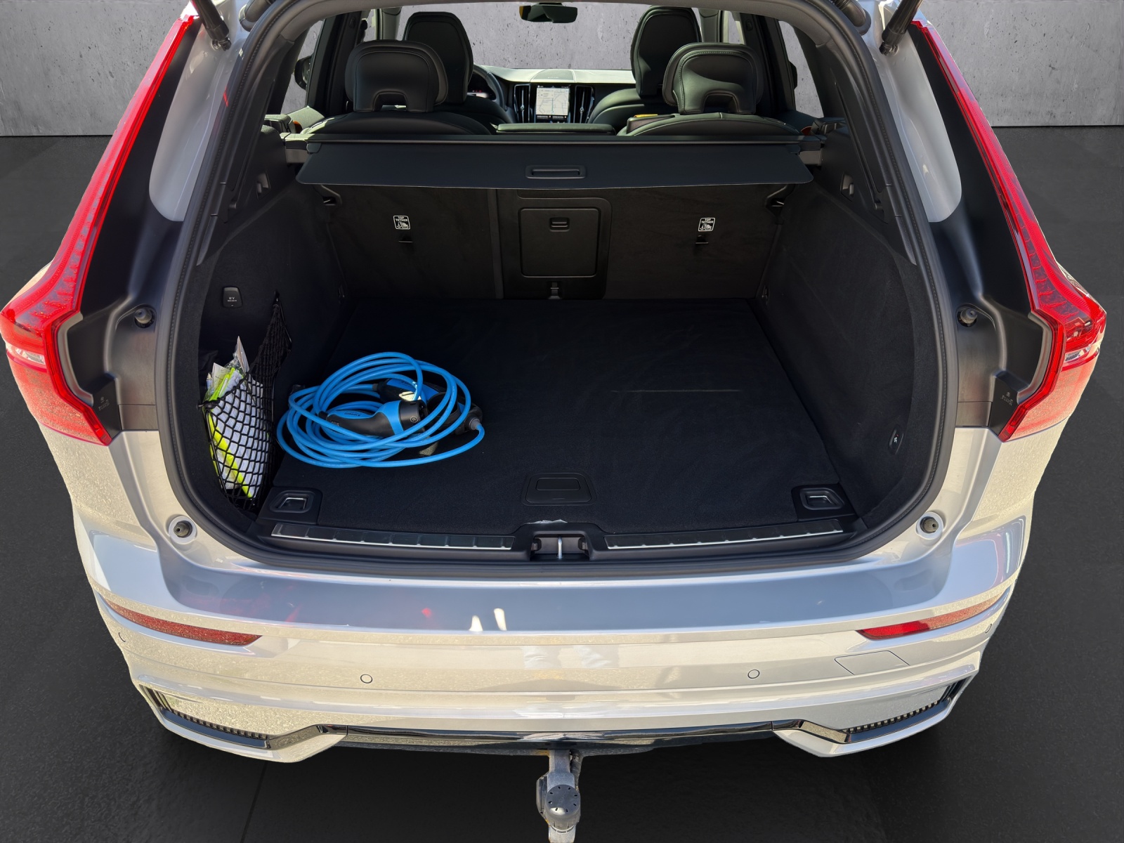 VOLVO XC60 2.0 T8 TE Polestar eAWD-image-14