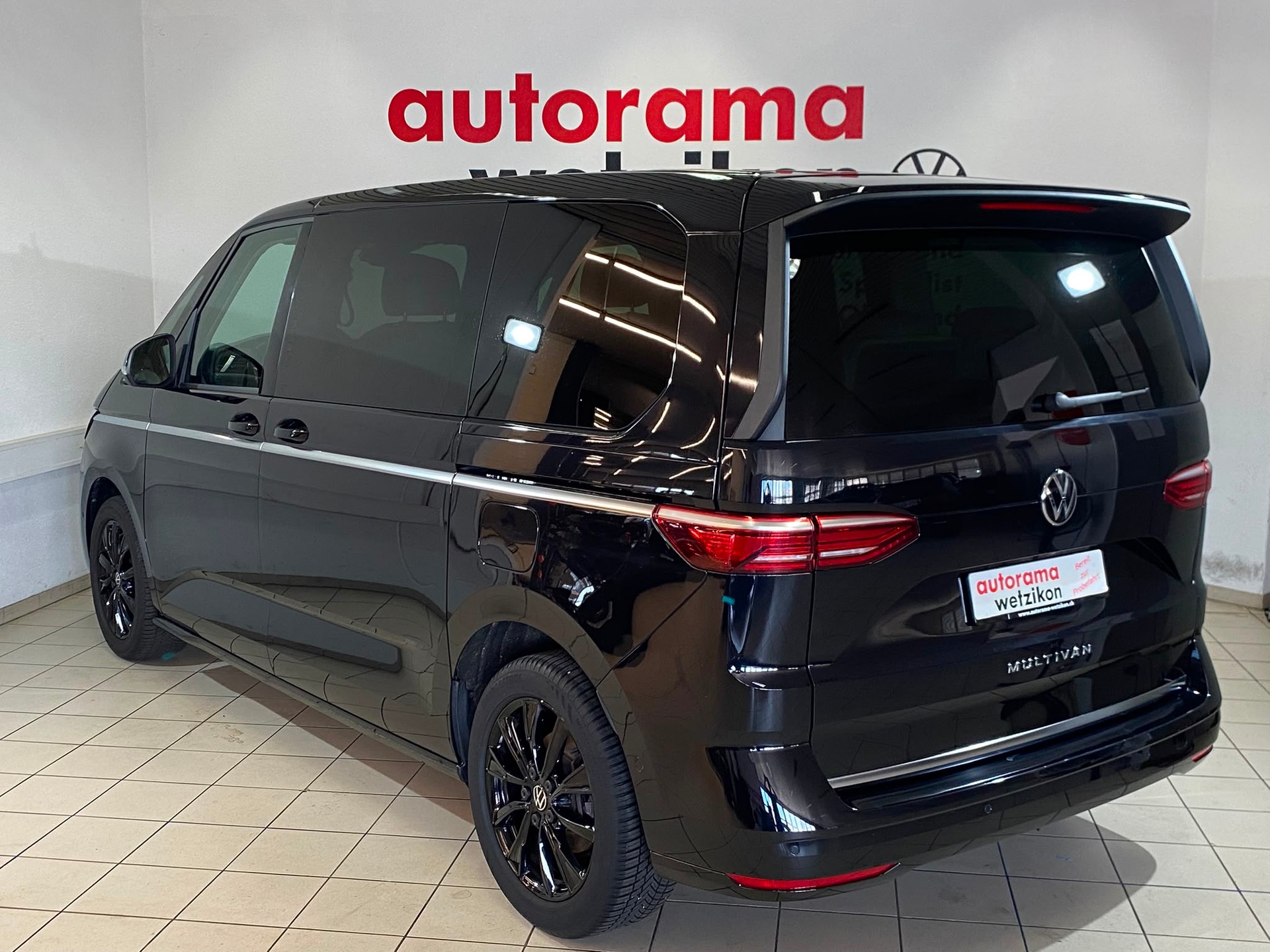 VW Multivan 2.0 TDI Style DSG-showroom-element-2