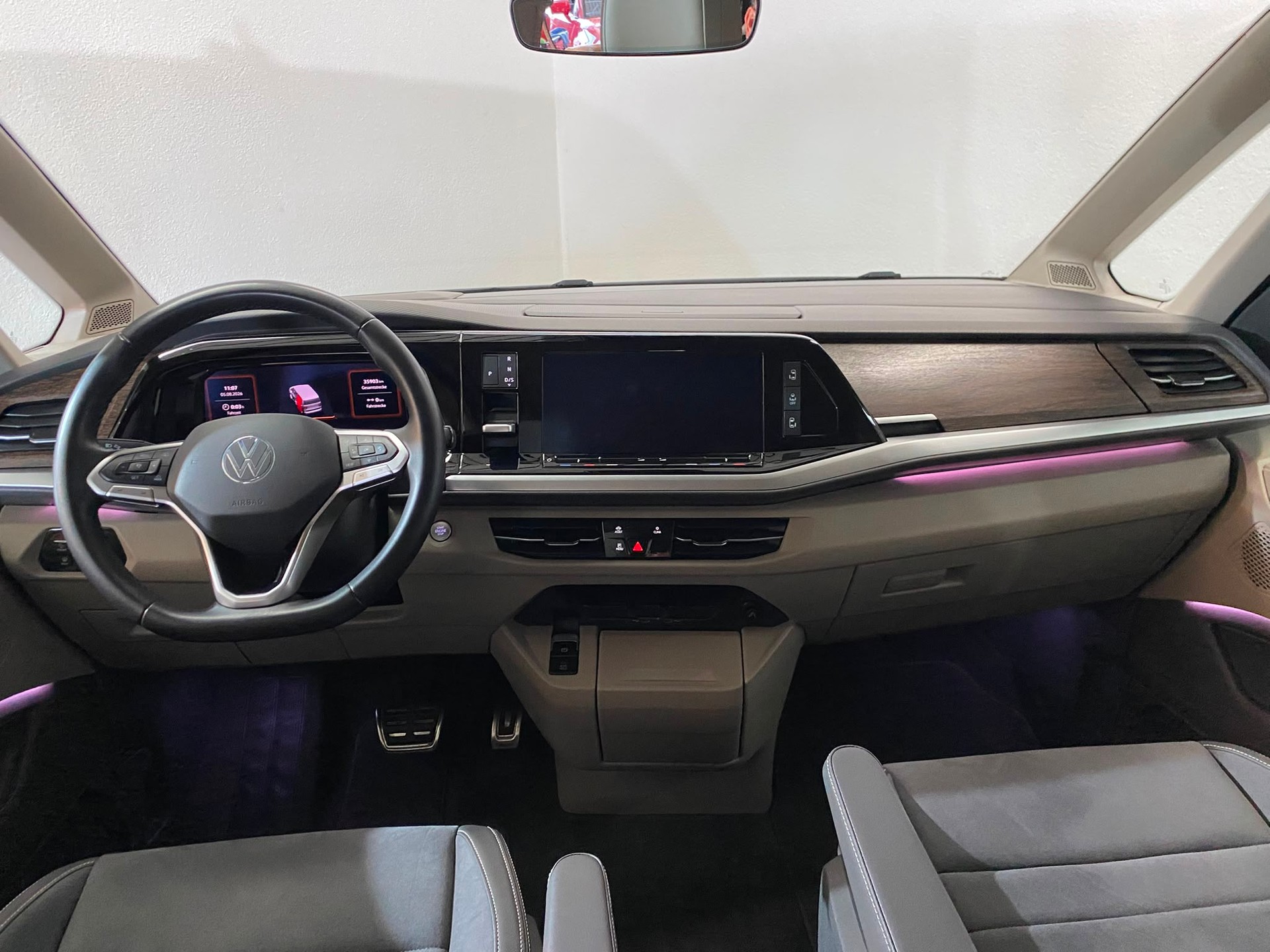VW Multivan 2.0 TDI Style DSG-image-11