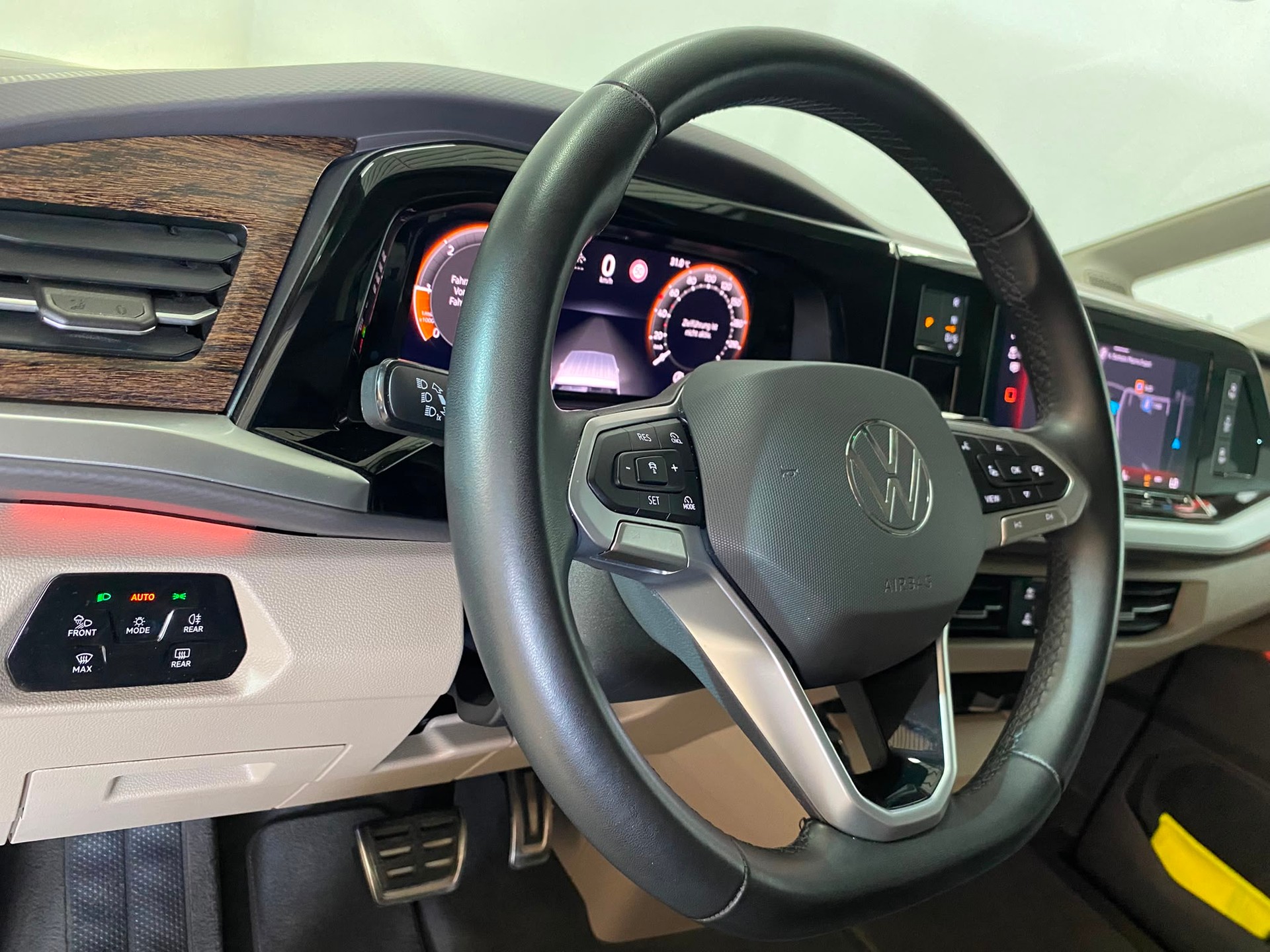 VW Multivan 2.0 TDI Style DSG-image-7