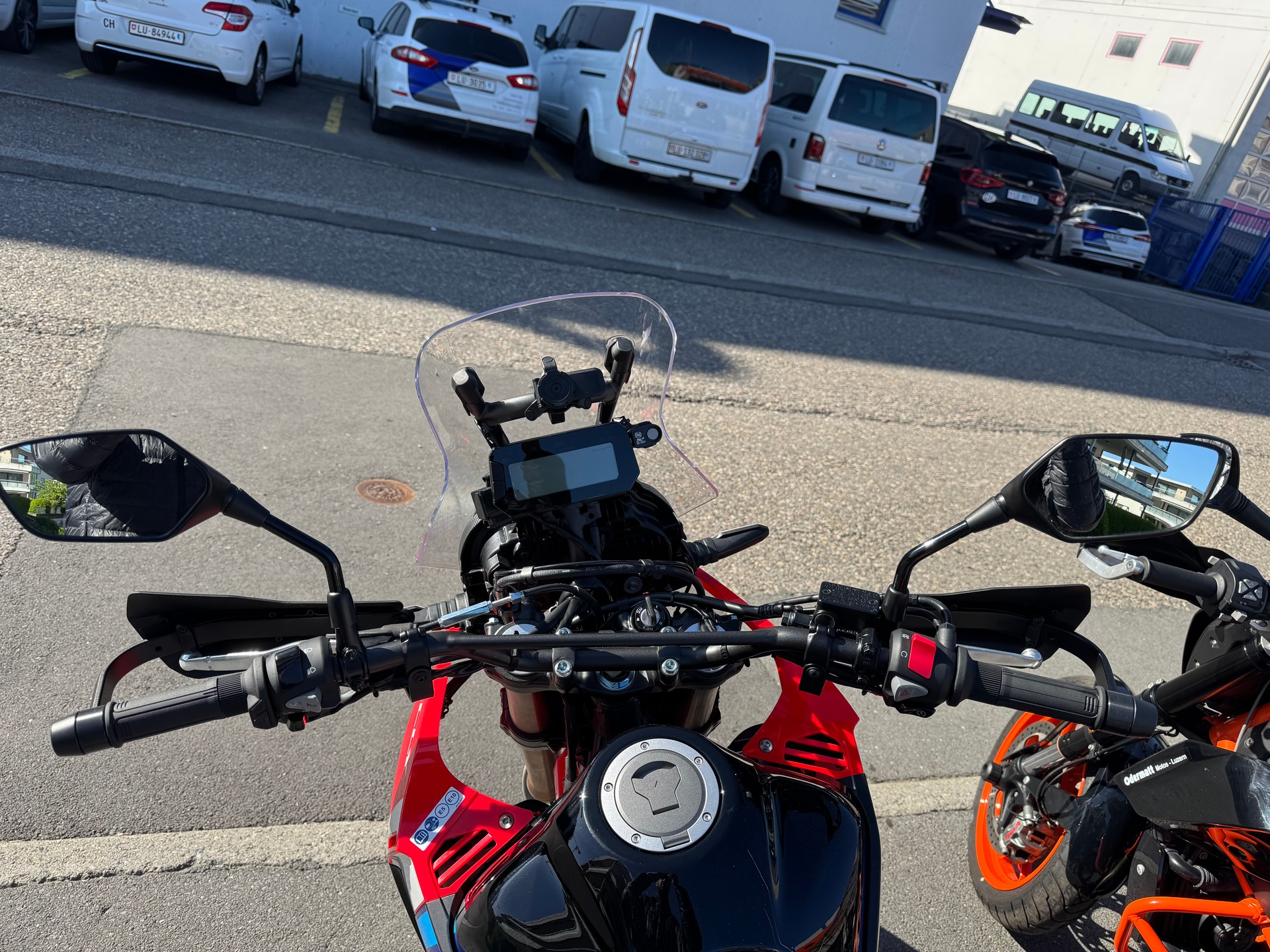 HONDA CRF 300 RL Rally inkl. mehr als 2000 CHF Zubehör! Motorradbekleidung kann zusätzlich erworben werden-image-3