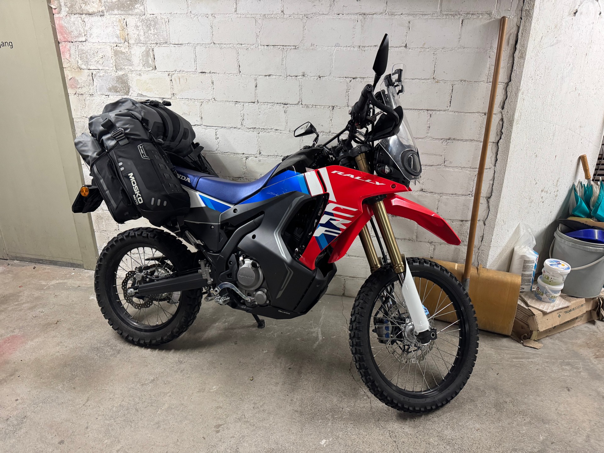 HONDA CRF 300 RL Rally inkl. mehr als 2000 CHF Zubehör! Motorradbekleidung kann zusätzlich erworben werden-image-1
