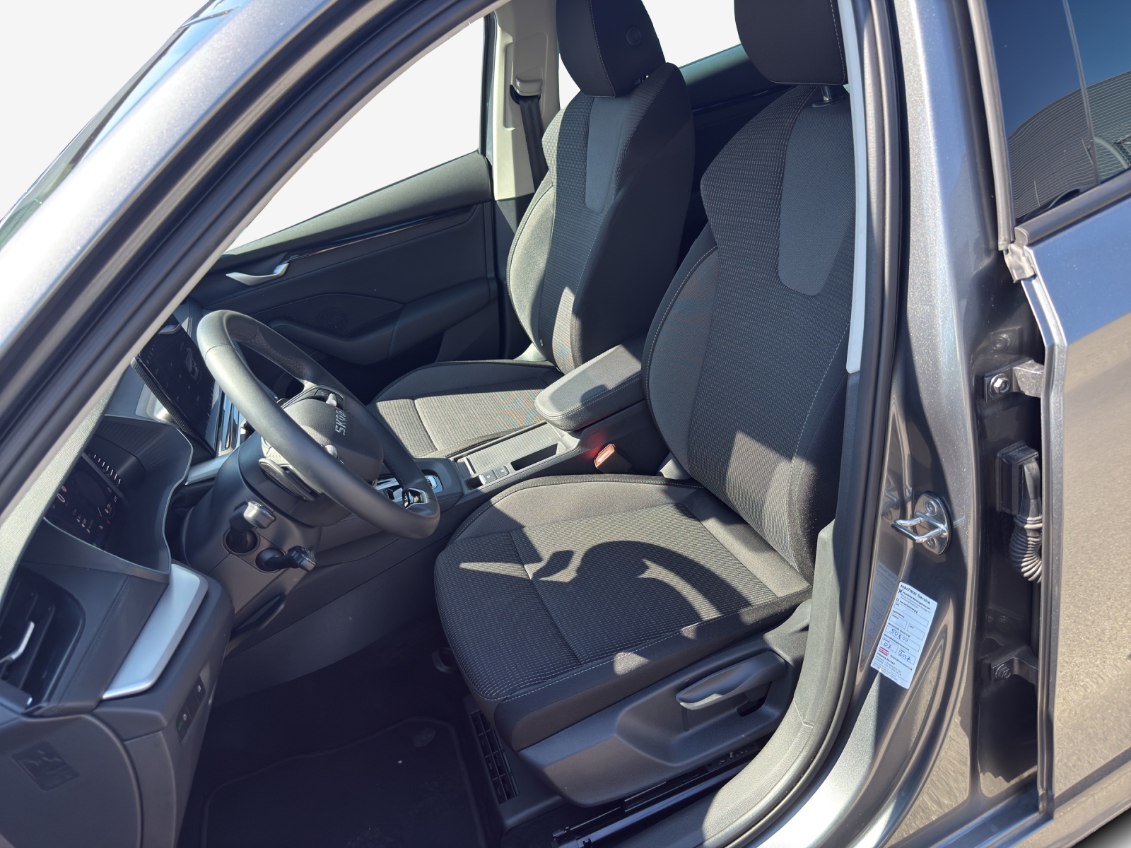 SKODA Octavia Combi 1.5 TSI mHEV DSG Dynamic-image-7