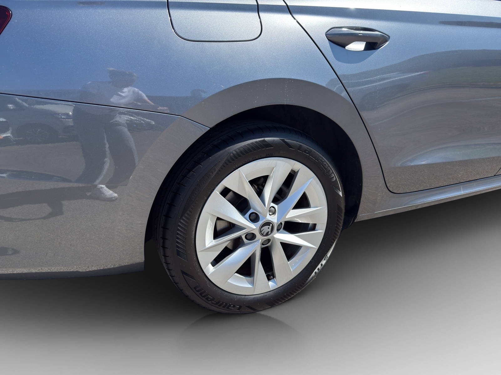 SKODA Octavia Combi 1.5 TSI mHEV DSG Dynamic-image-13