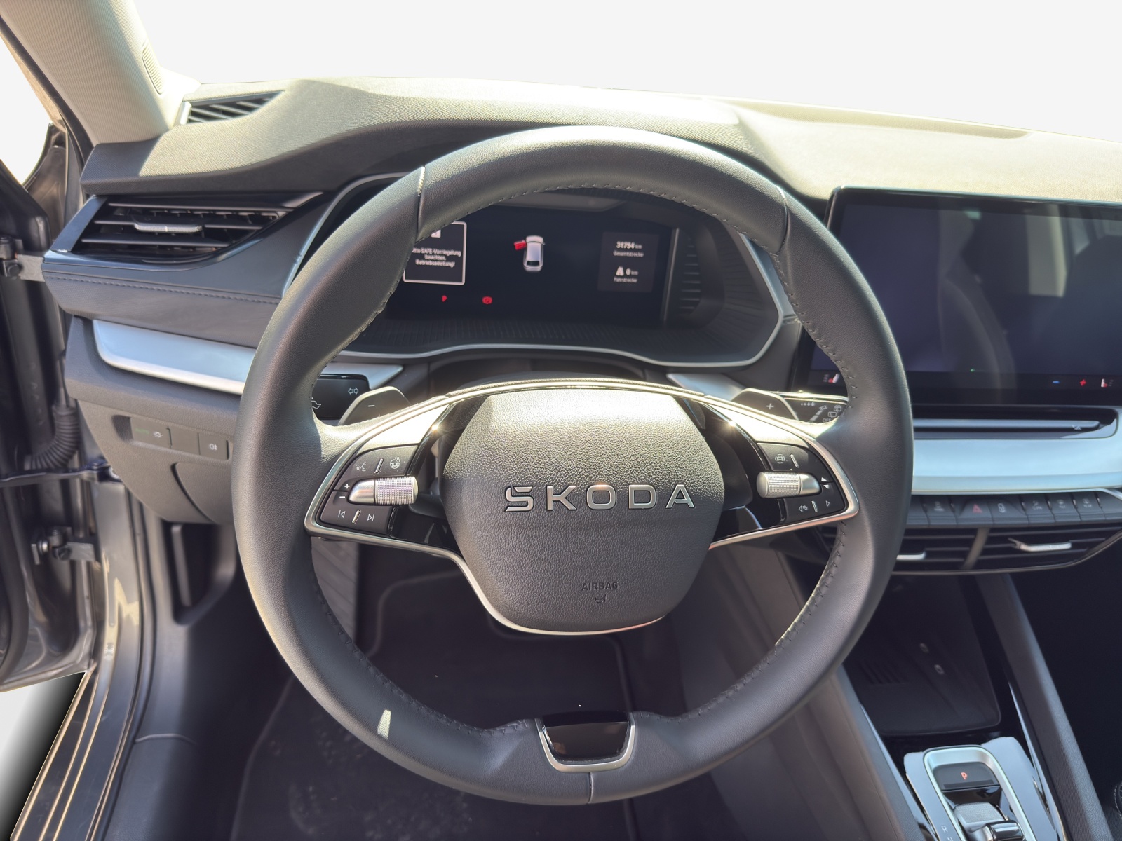 SKODA Octavia Combi 1.5 TSI mHEV DSG Dynamic-image-9