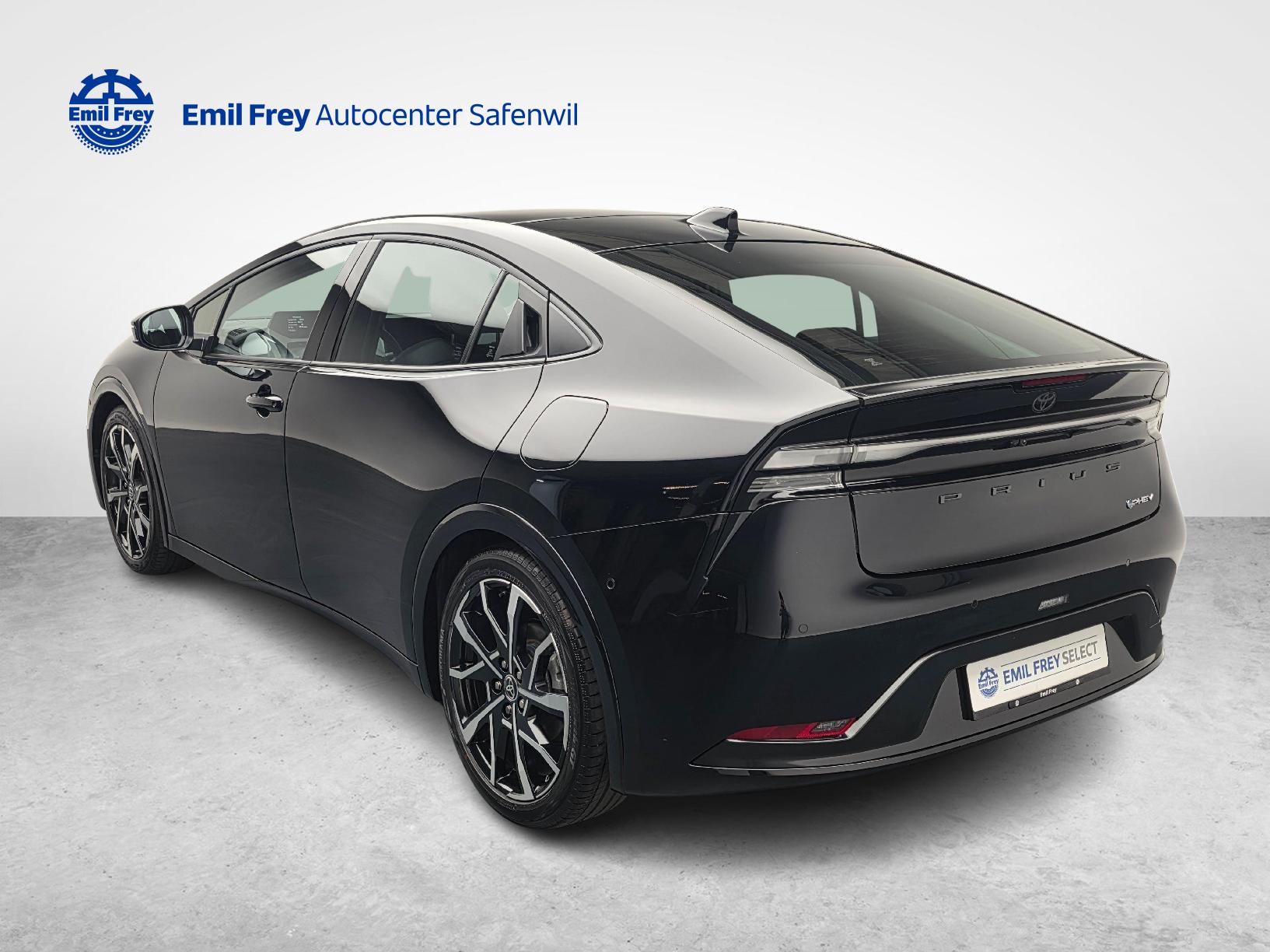 TOYOTA Prius 2.0 Plug-In-Hybrid Premium-showroom-element-2