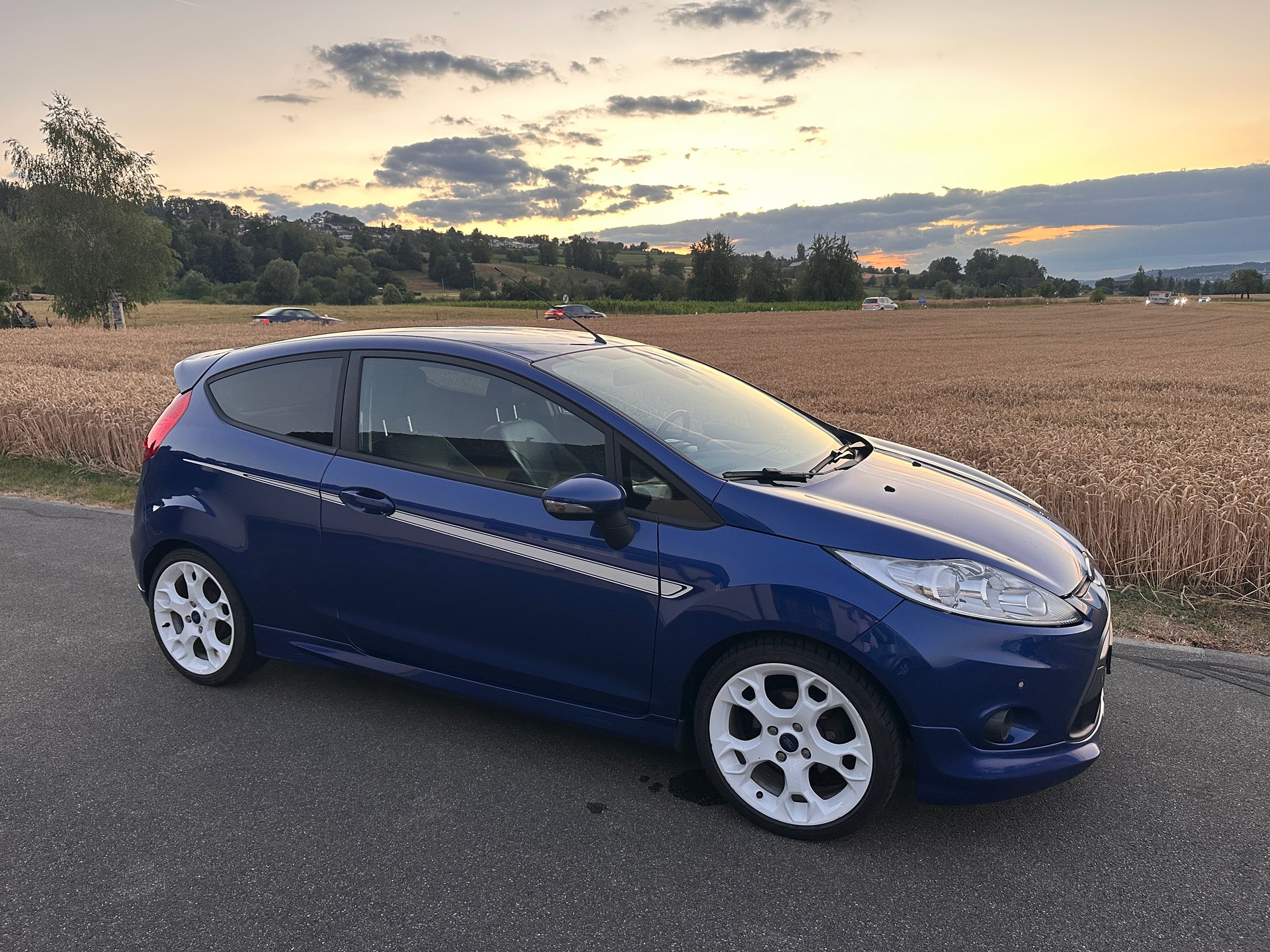 FORD Fiesta 1.6 16V Sport+-showroom-element-1