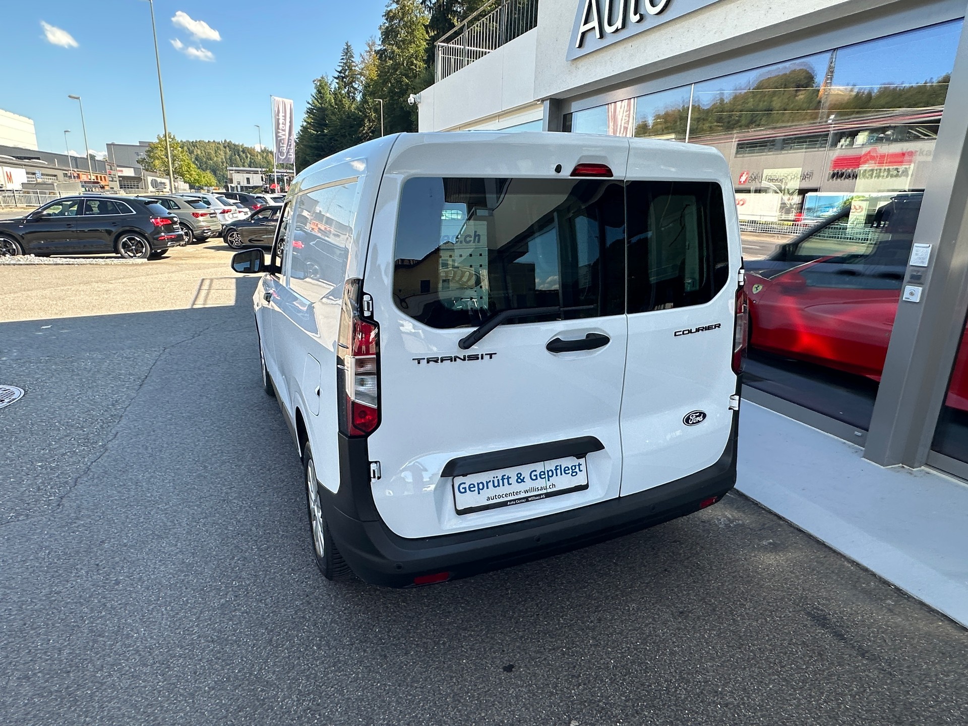 FORD Transit Courier Van 1.5 EcoBlue Trend-showroom-element-2