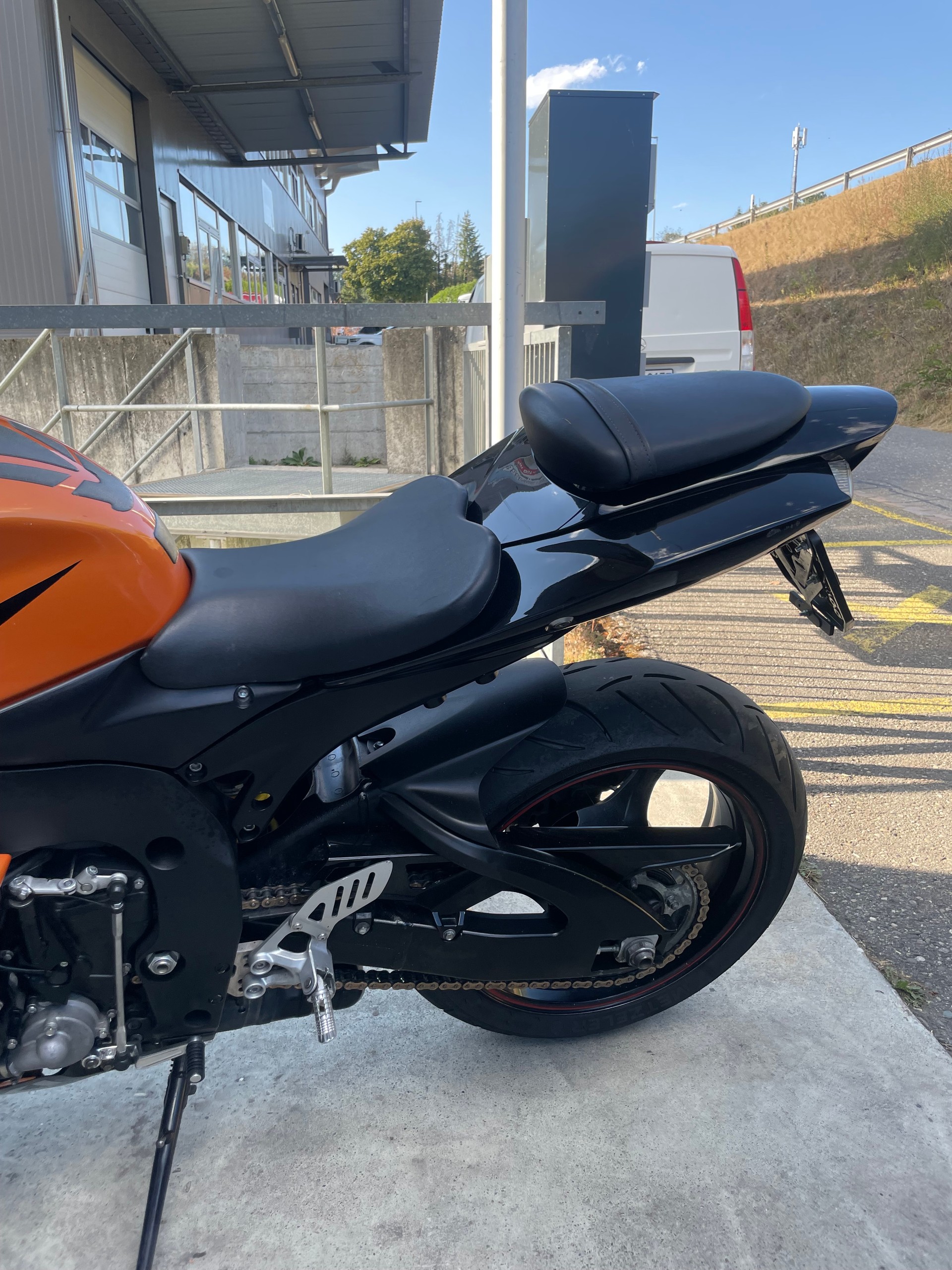 SUZUKI GSX-R 750 K6-image-4