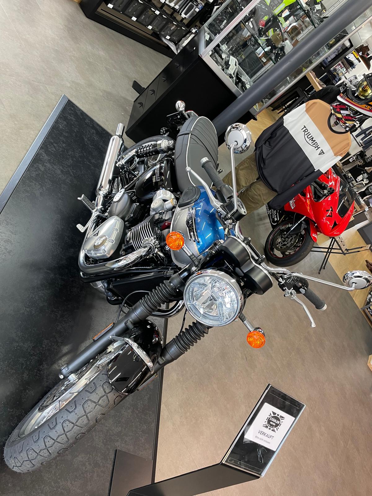 TRIUMPH Bonneville T120-image-1