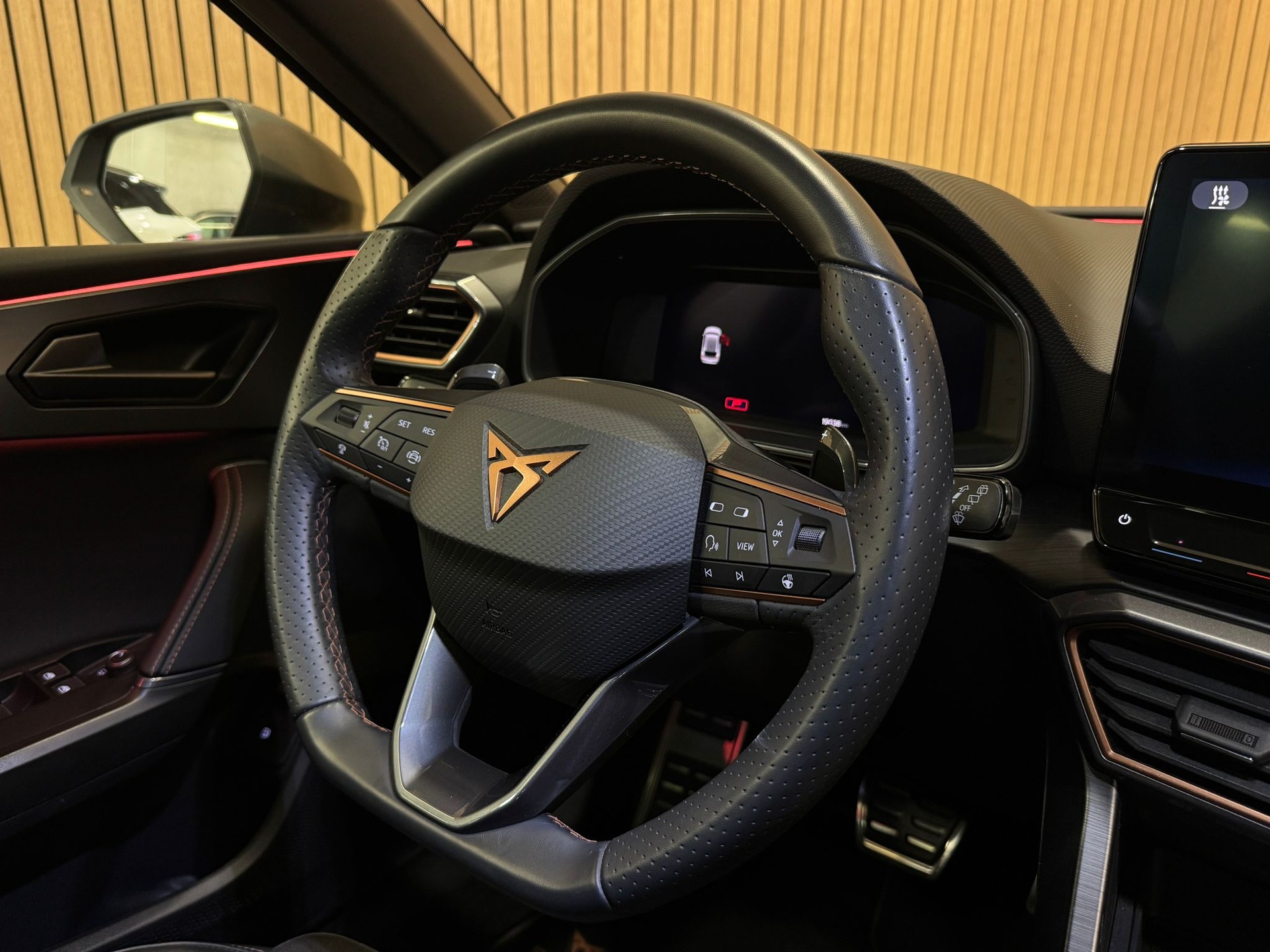 CUPRA LEON 1.4 e-HYBRID pHEV DSG-image-10