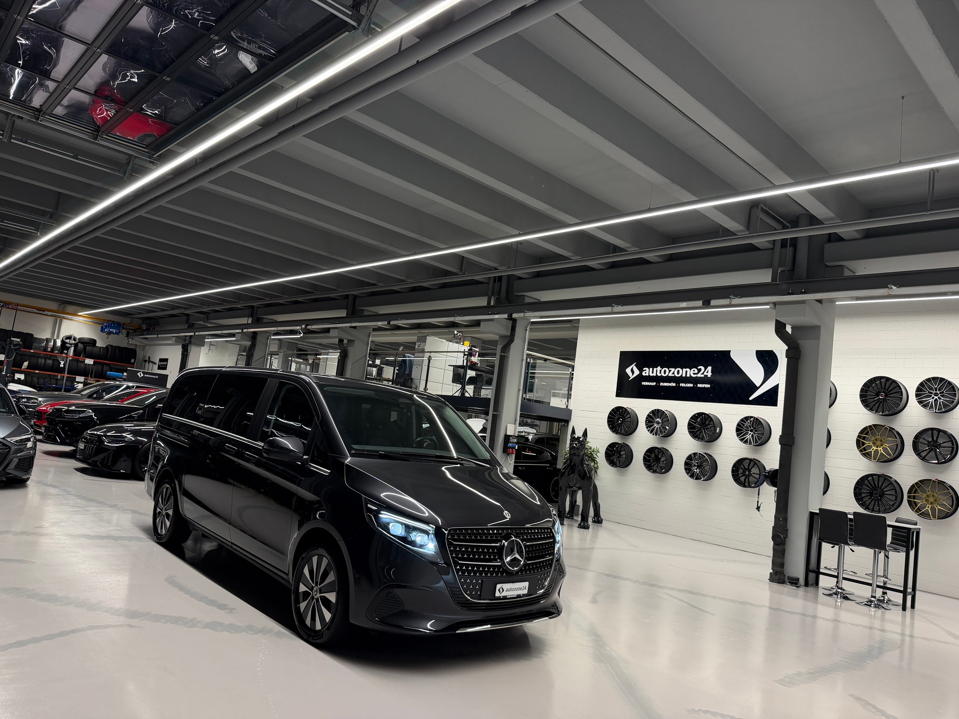 MERCEDES-BENZ V 250 d Avantgarde 4Matic lang Van *CH-Auto*Graits Service*Werksgarantie MSI bis 17.12.2027*7-Platz*-image-11