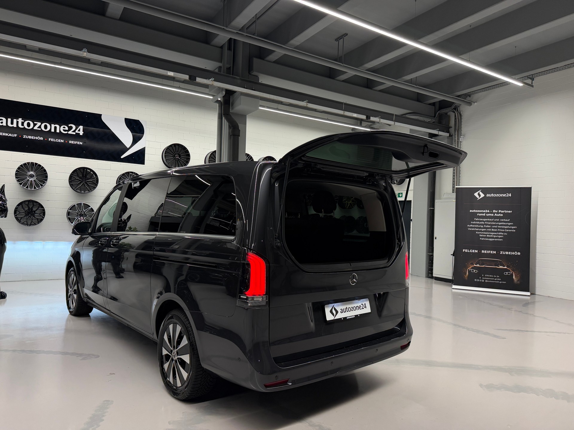 MERCEDES-BENZ V 250 d Avantgarde 4Matic lang Van *CH-Auto*Graits Service*Werksgarantie MSI bis 17.12.2027*7-Platz*-image-13