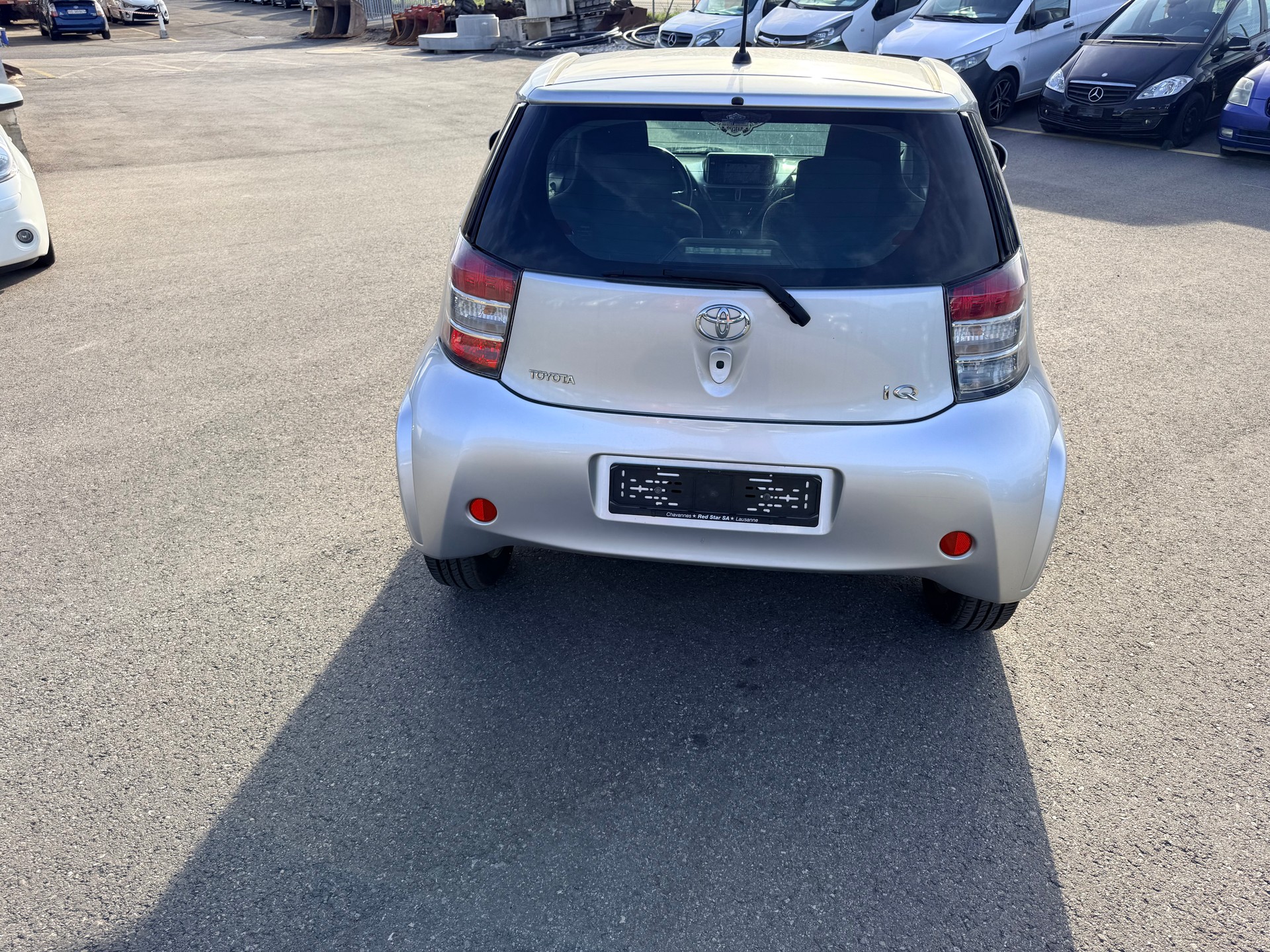 TOYOTA iQ2 1.0 VVT-i-image-9
