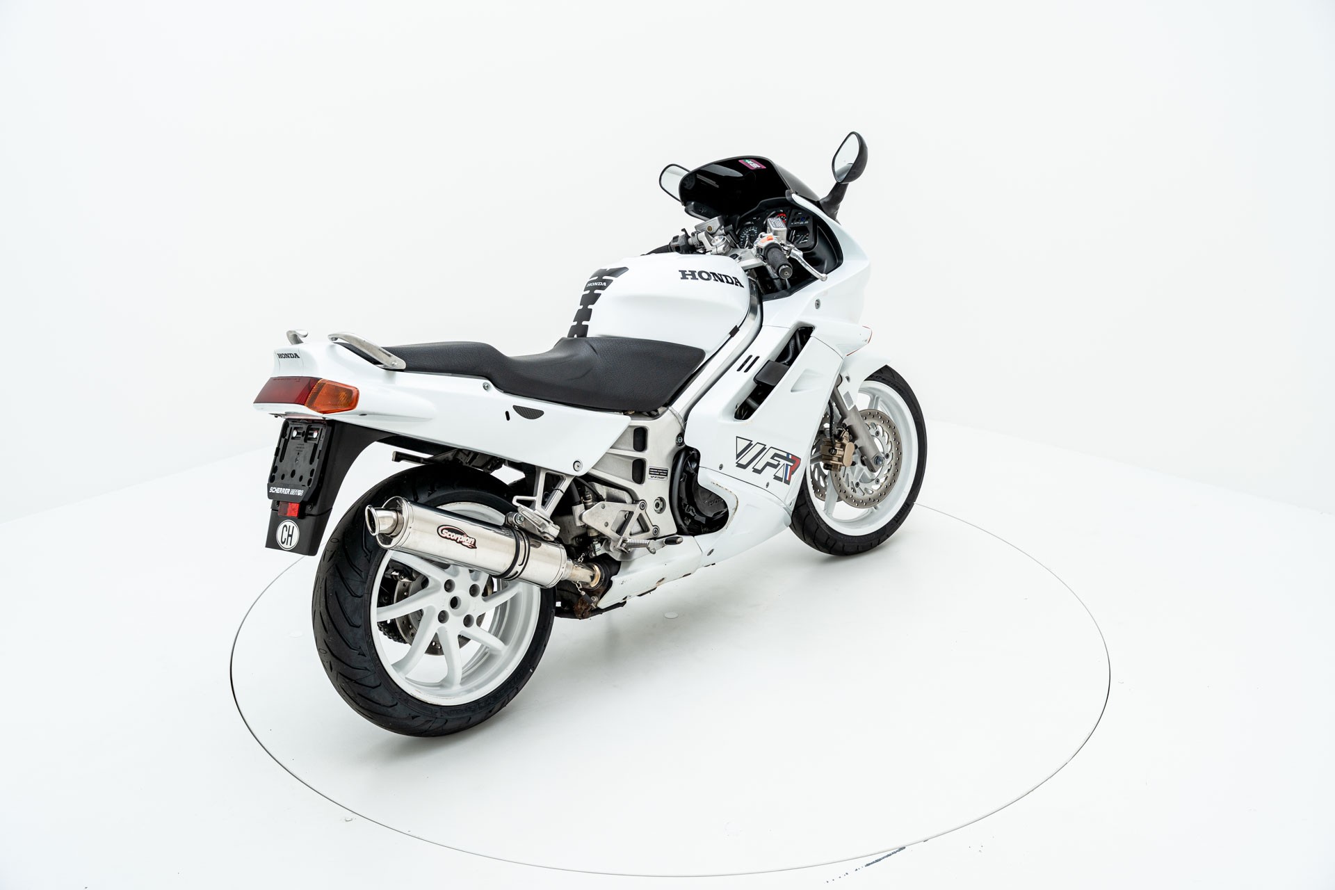 HONDA VFR 750 F L-image-3