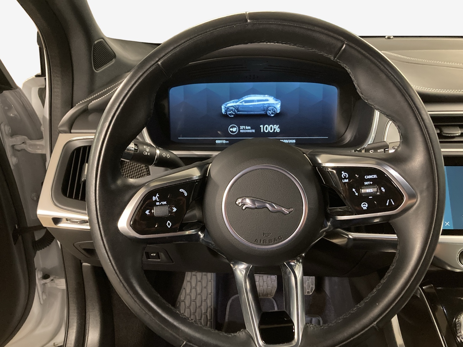 JAGUAR I-Pace EV400 S AWD-image-9
