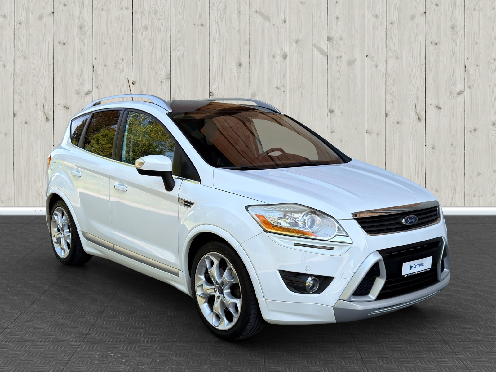 FORD Kuga 2.5 Turbo Titanium 4WD Automatic