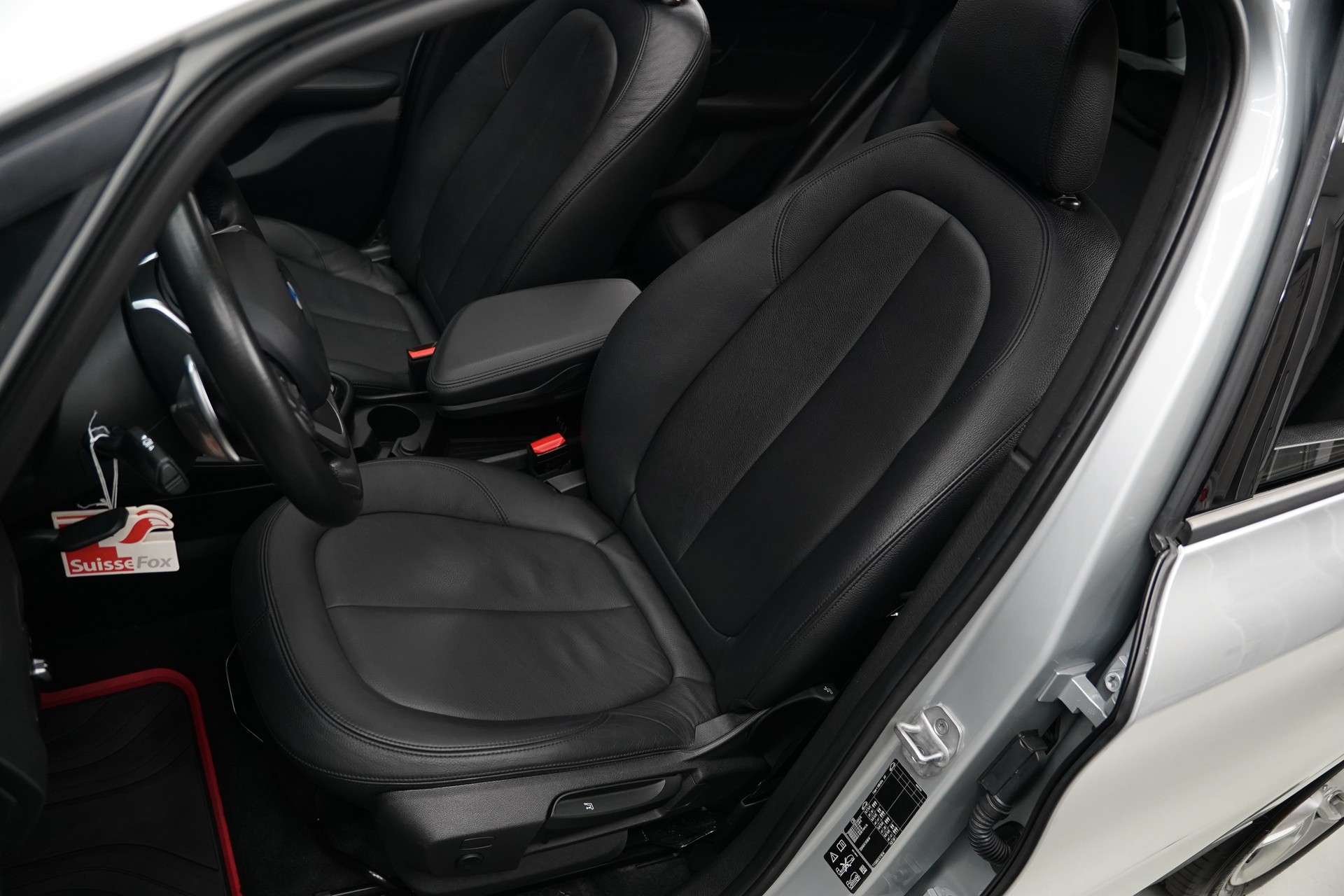 BMW 225i xDrive Active Tourer Steptronic-image-17