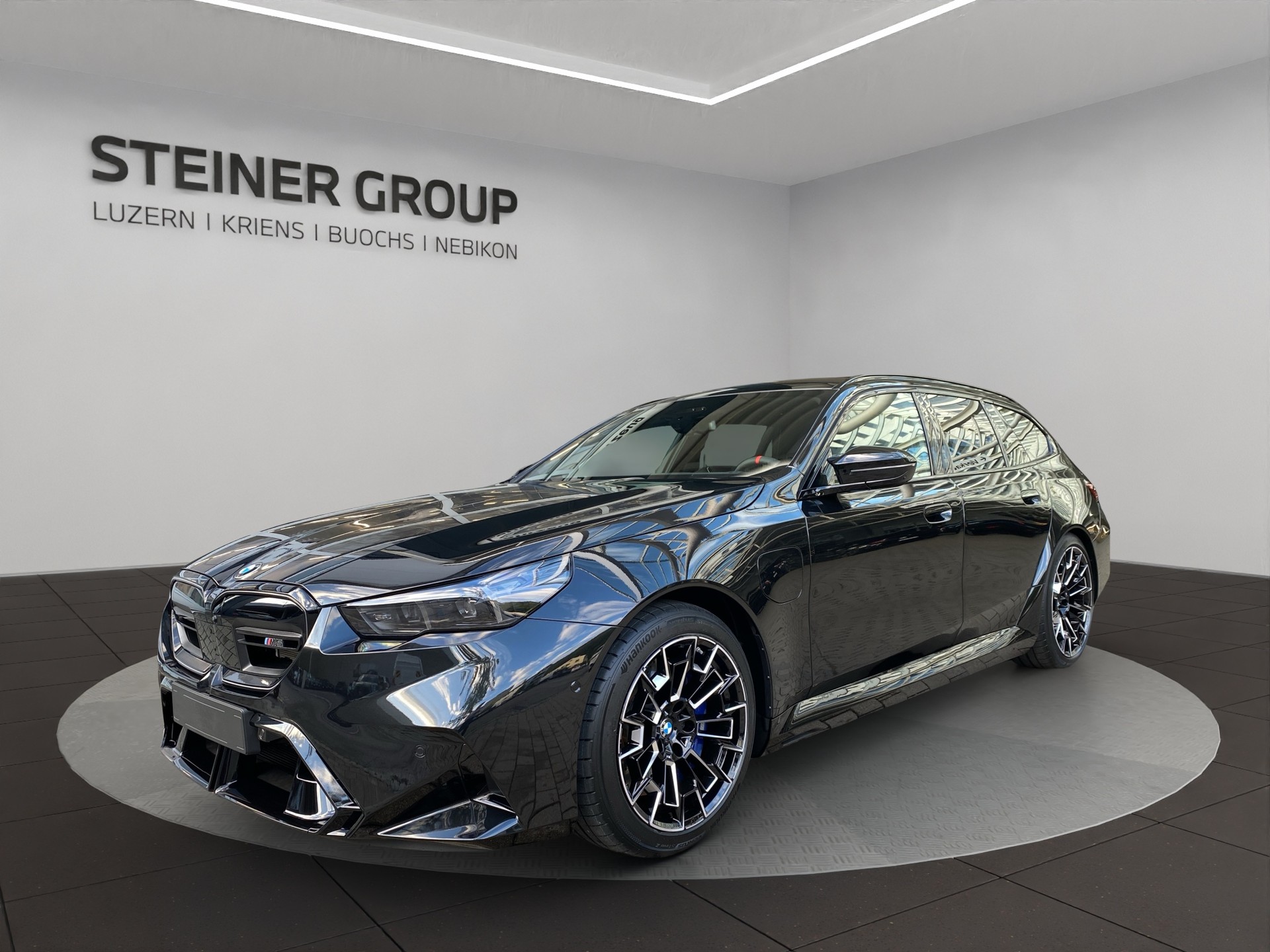 BMW M5 xDrive Touring