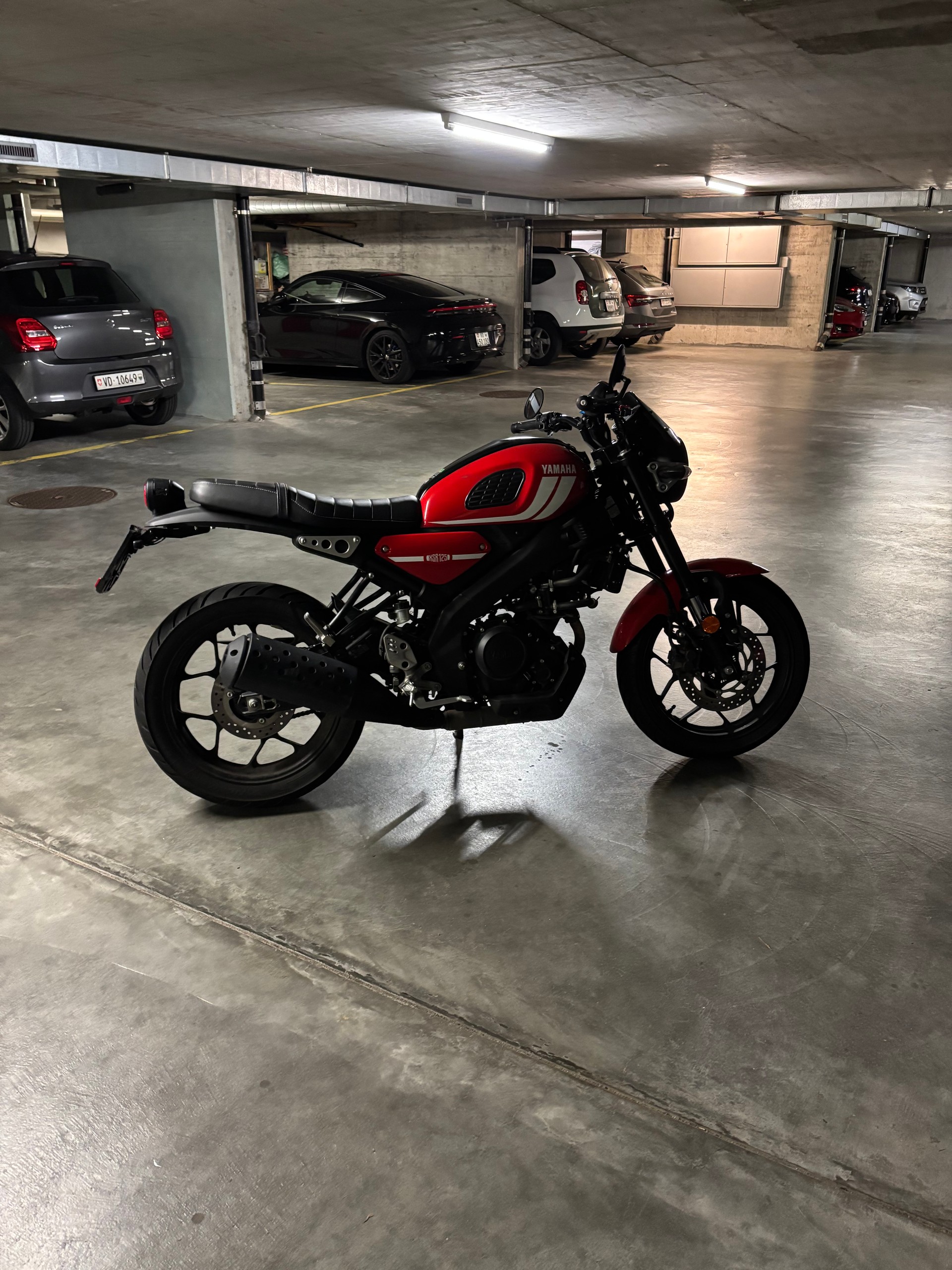 YAMAHA XSR 125-image-4