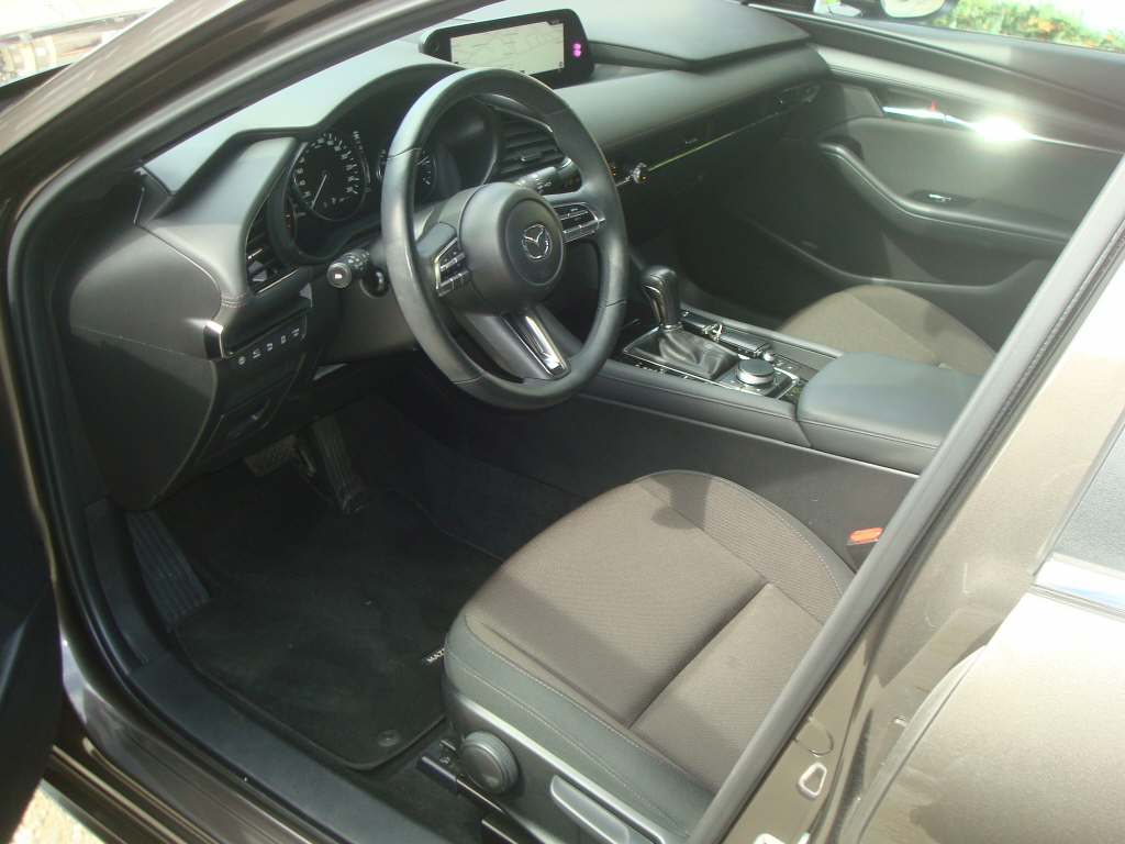 MAZDA 3 Hatchback 2.0 122 Revolution-showroom-element-3
