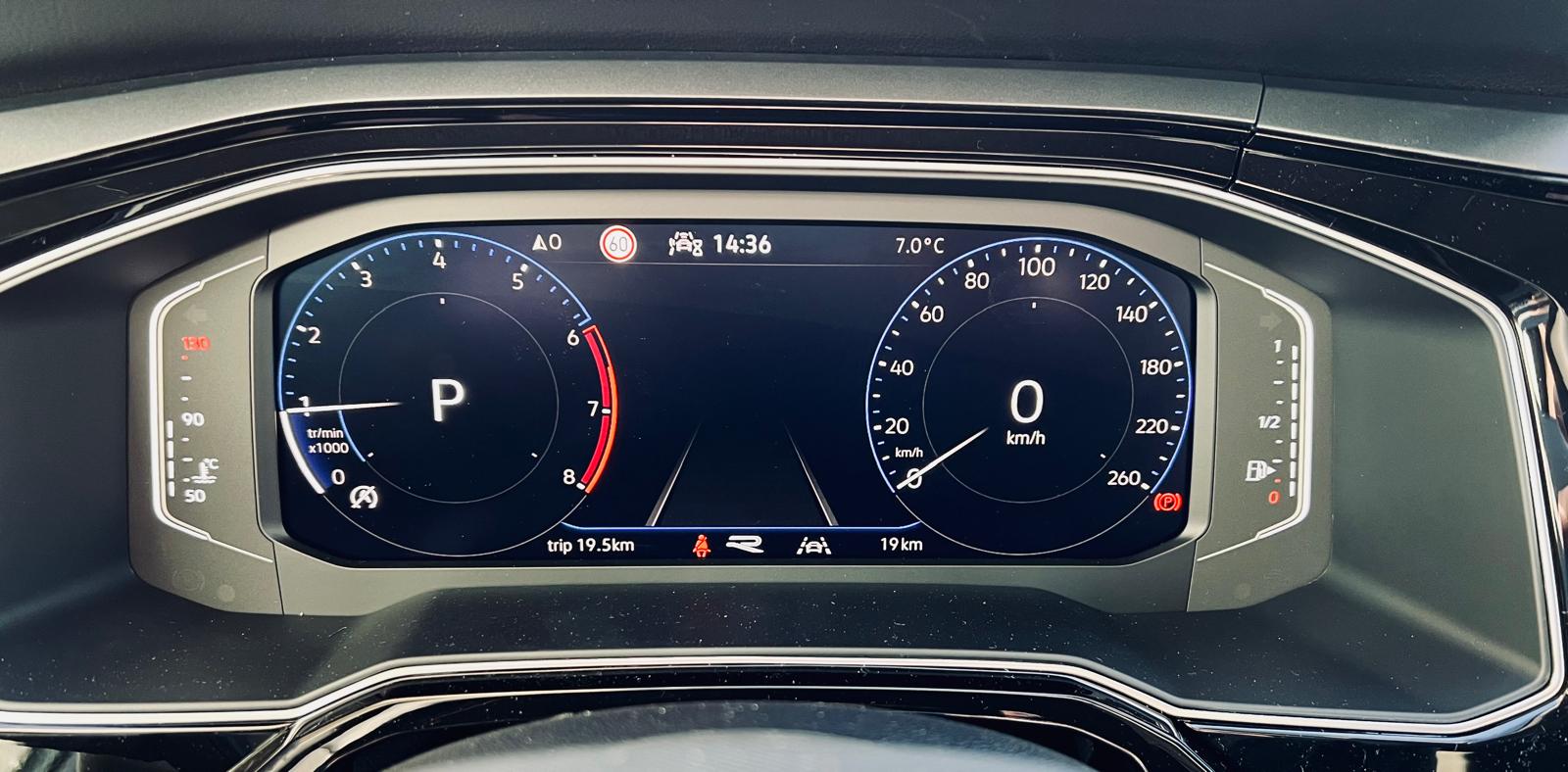 VW Polo 1.0 TSI R-Line Umited DSG-image-15
