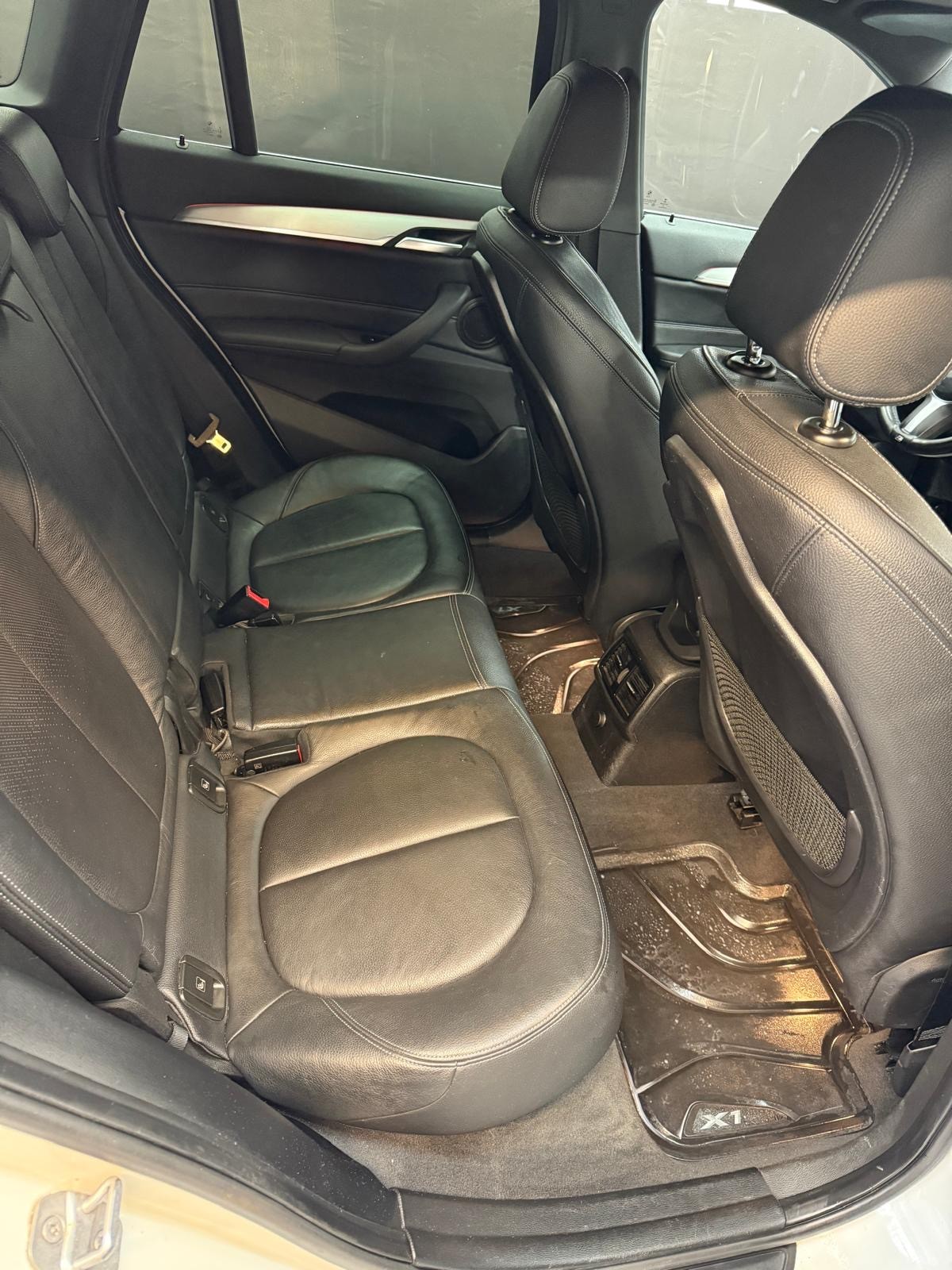 BMW X1 xDrive 20d Sport Line Steptronic-image-6