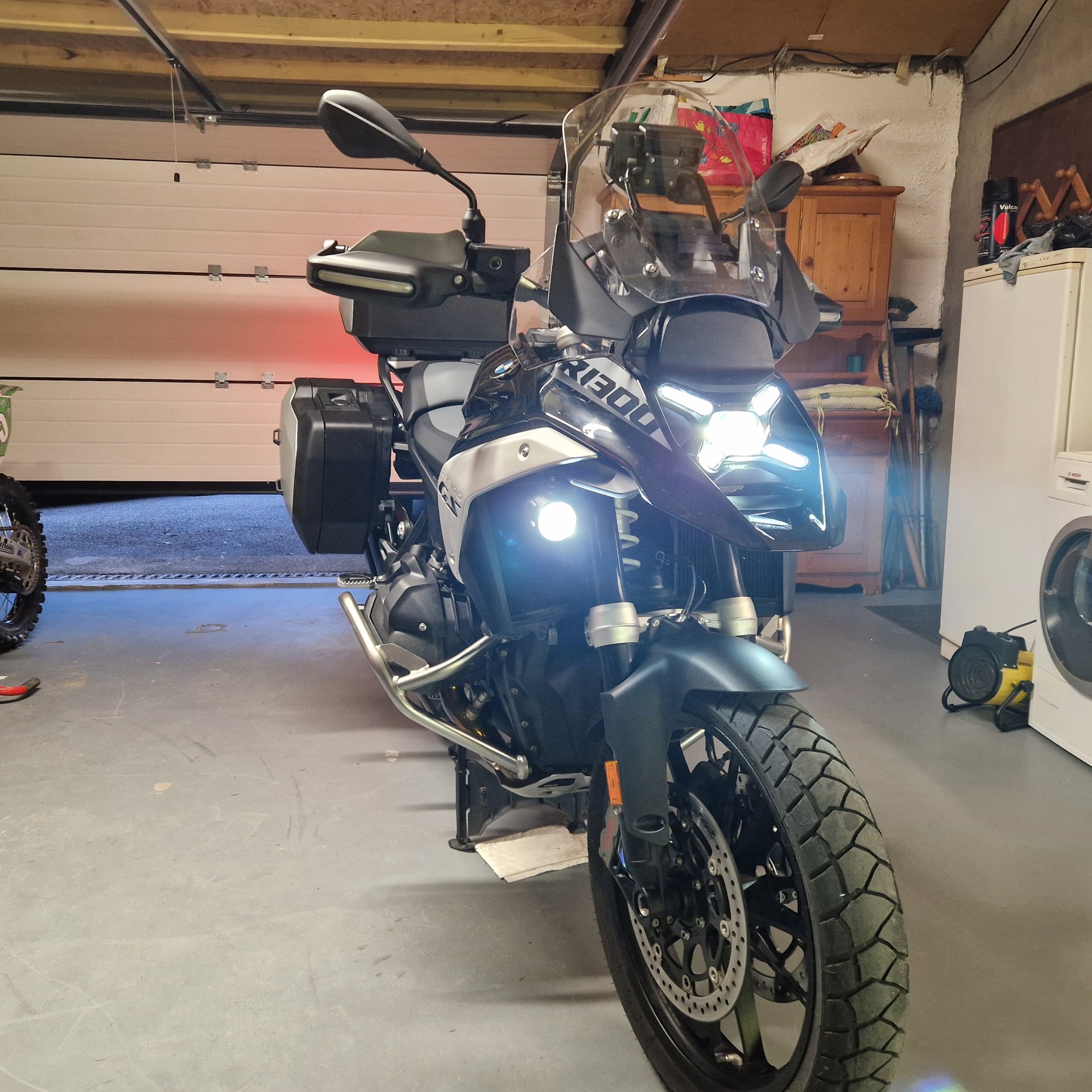 BMW R 1300 GS Triple black full options garantie 06/2028-image-0