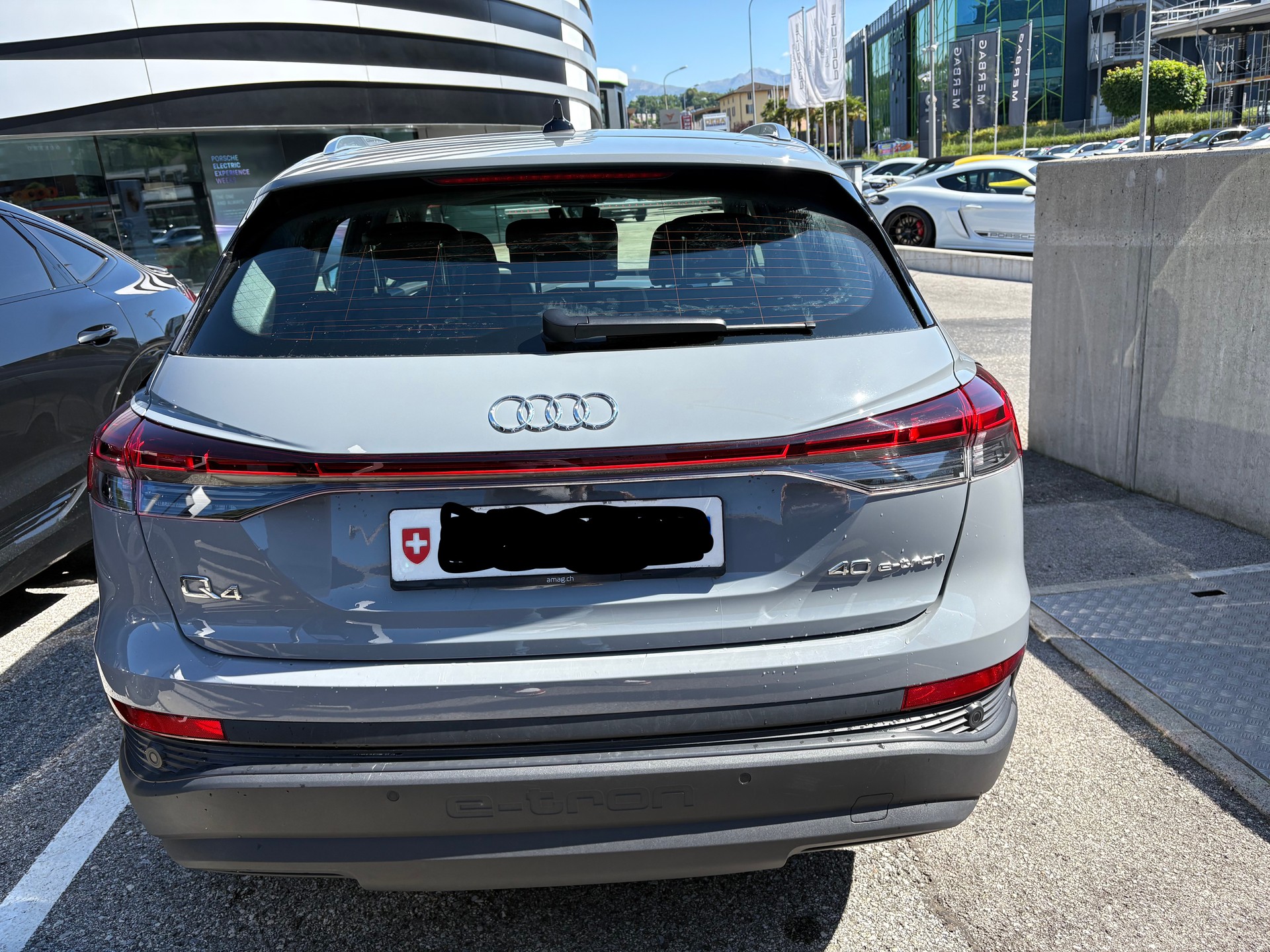 AUDI Q4 e-tron 40-image-1