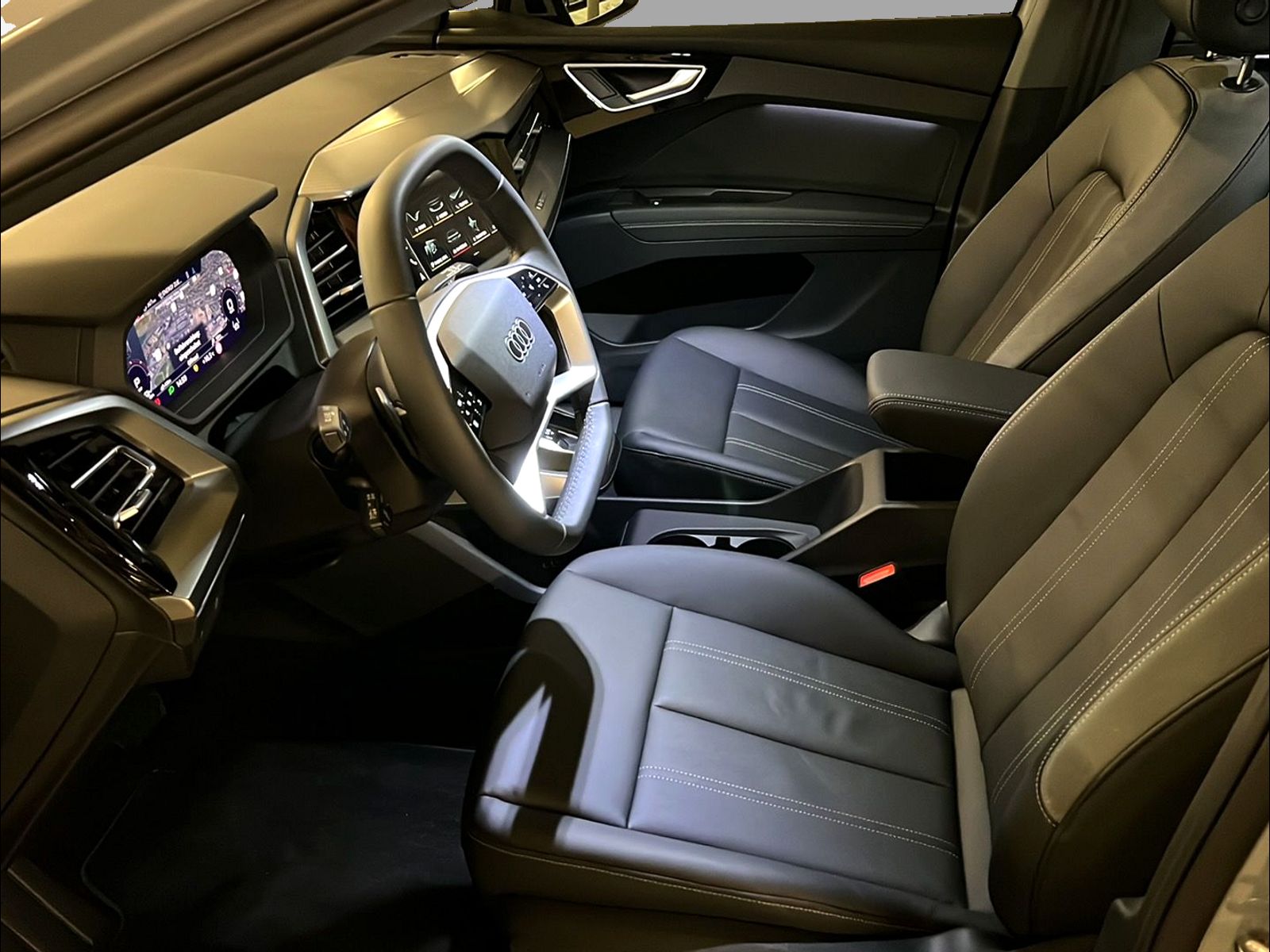AUDI Q4 e-tron 40-image-9