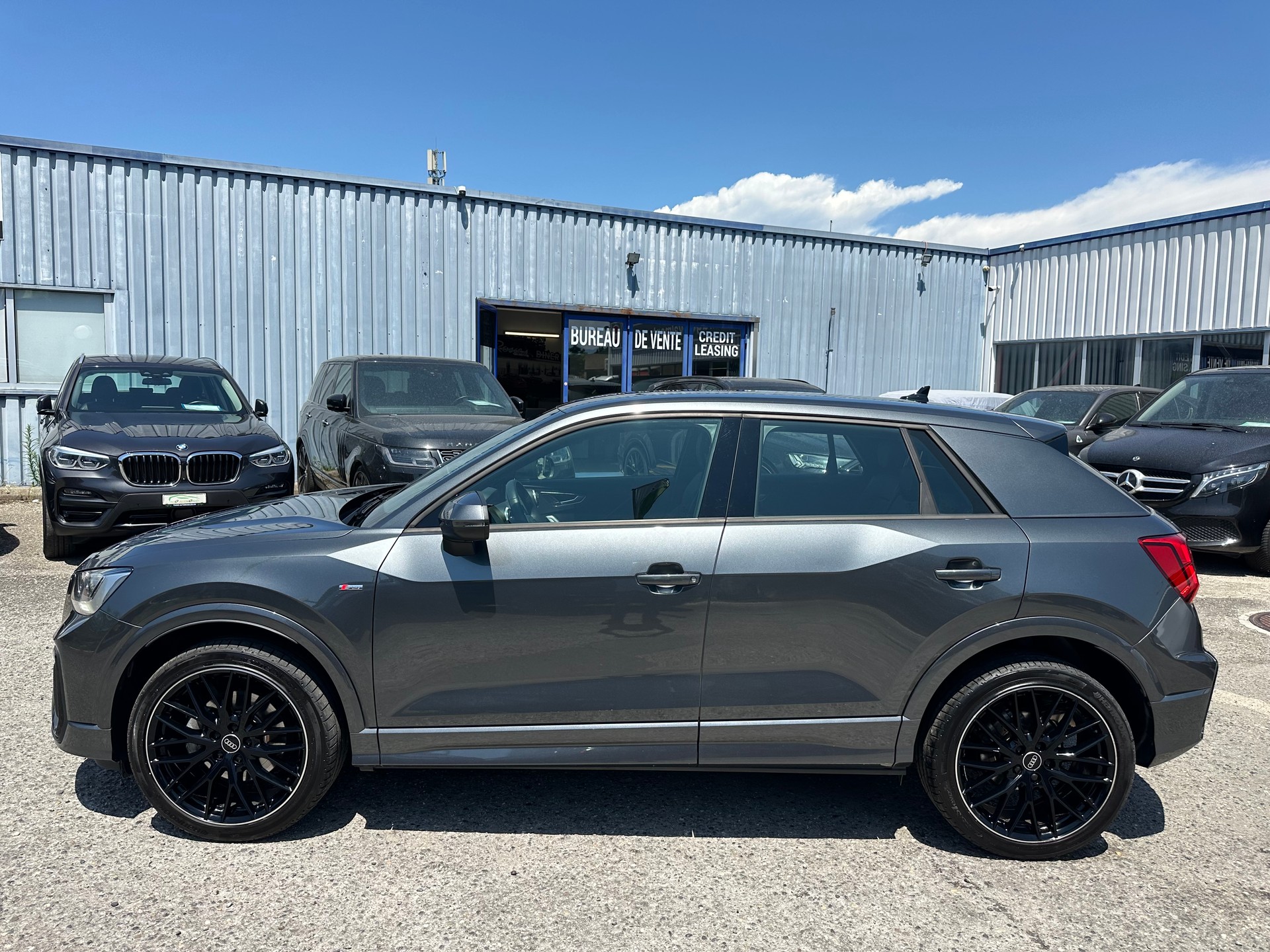 AUDI Q2 35 TFSI S line S-tronic-showroom-element-3