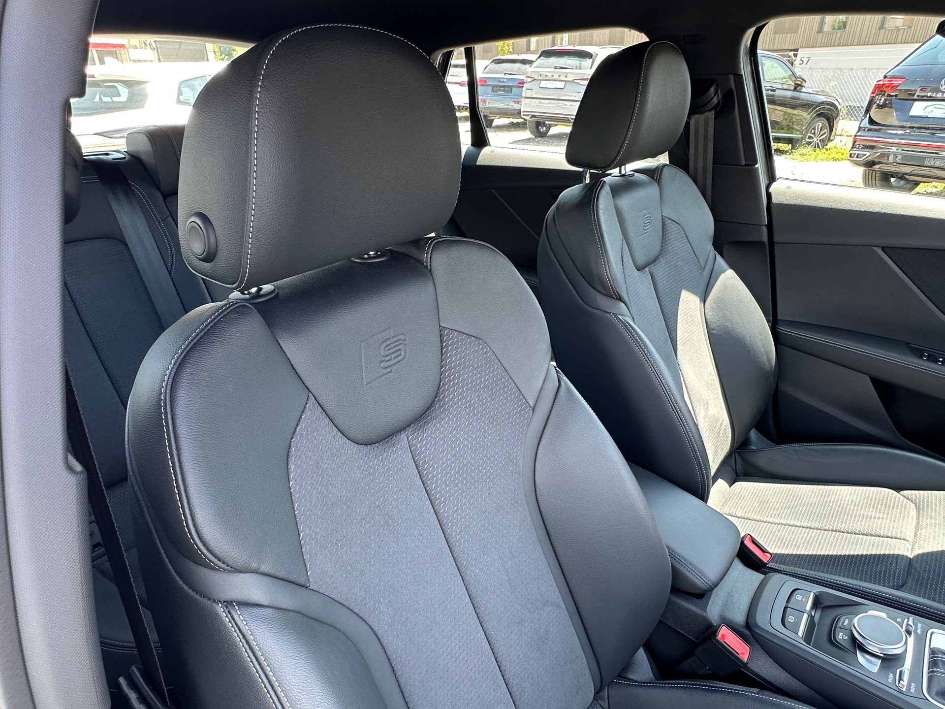 AUDI Q2 35 TFSI S line S-tronic-image-16