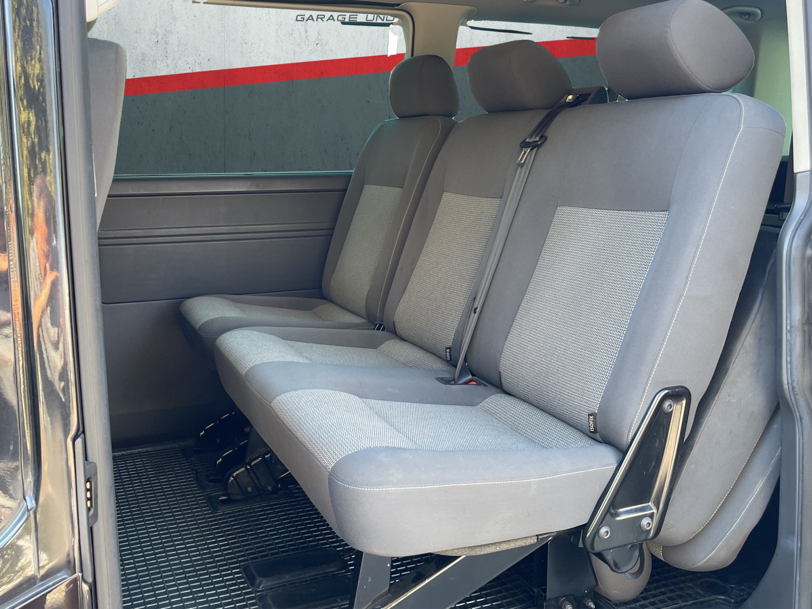 VW T5 Caravelle Comfortline 2.0 TDI 4x4 DSG-image-11