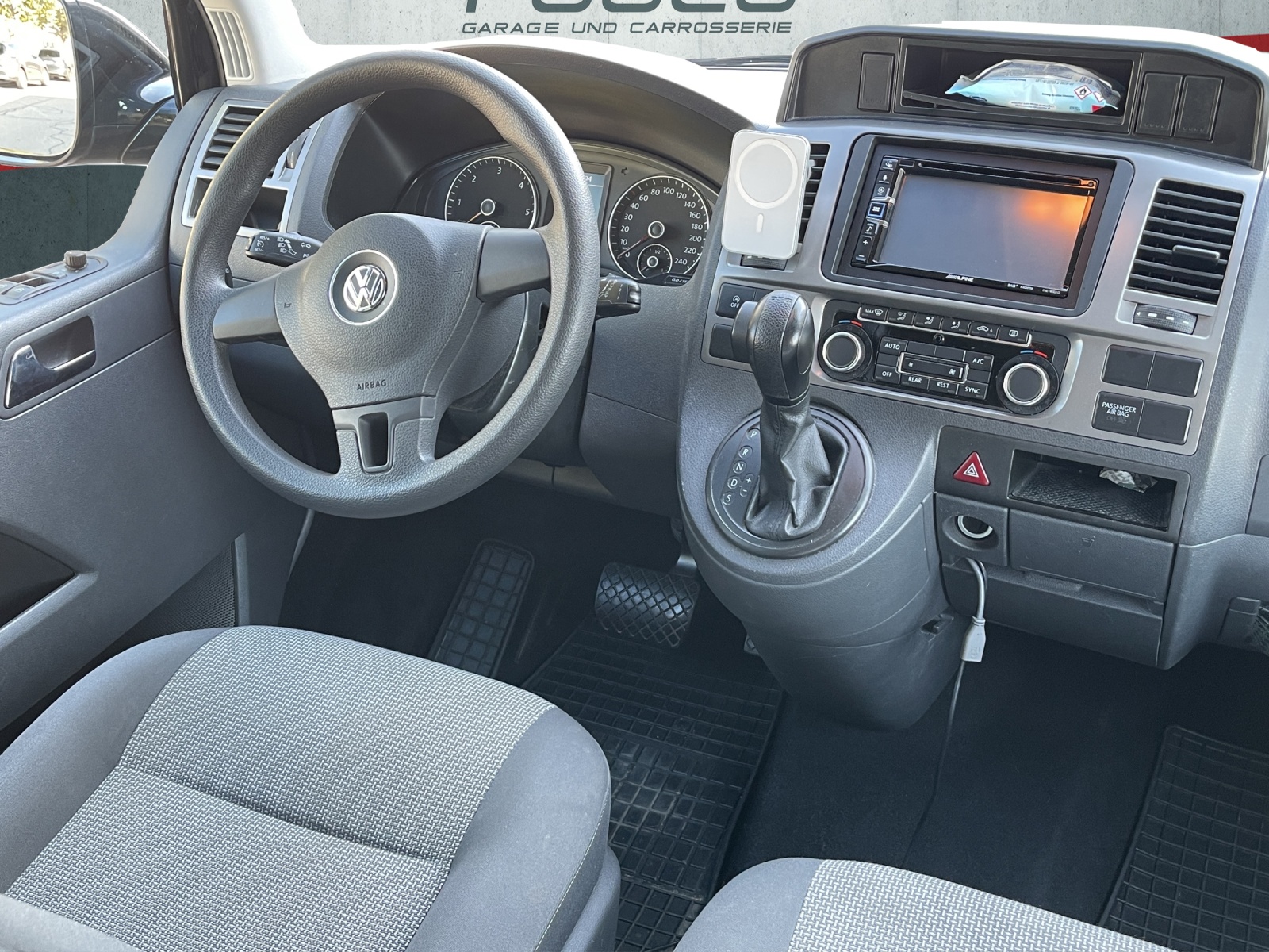 VW T5 Caravelle Comfortline 2.0 TDI 4x4 DSG-image-9
