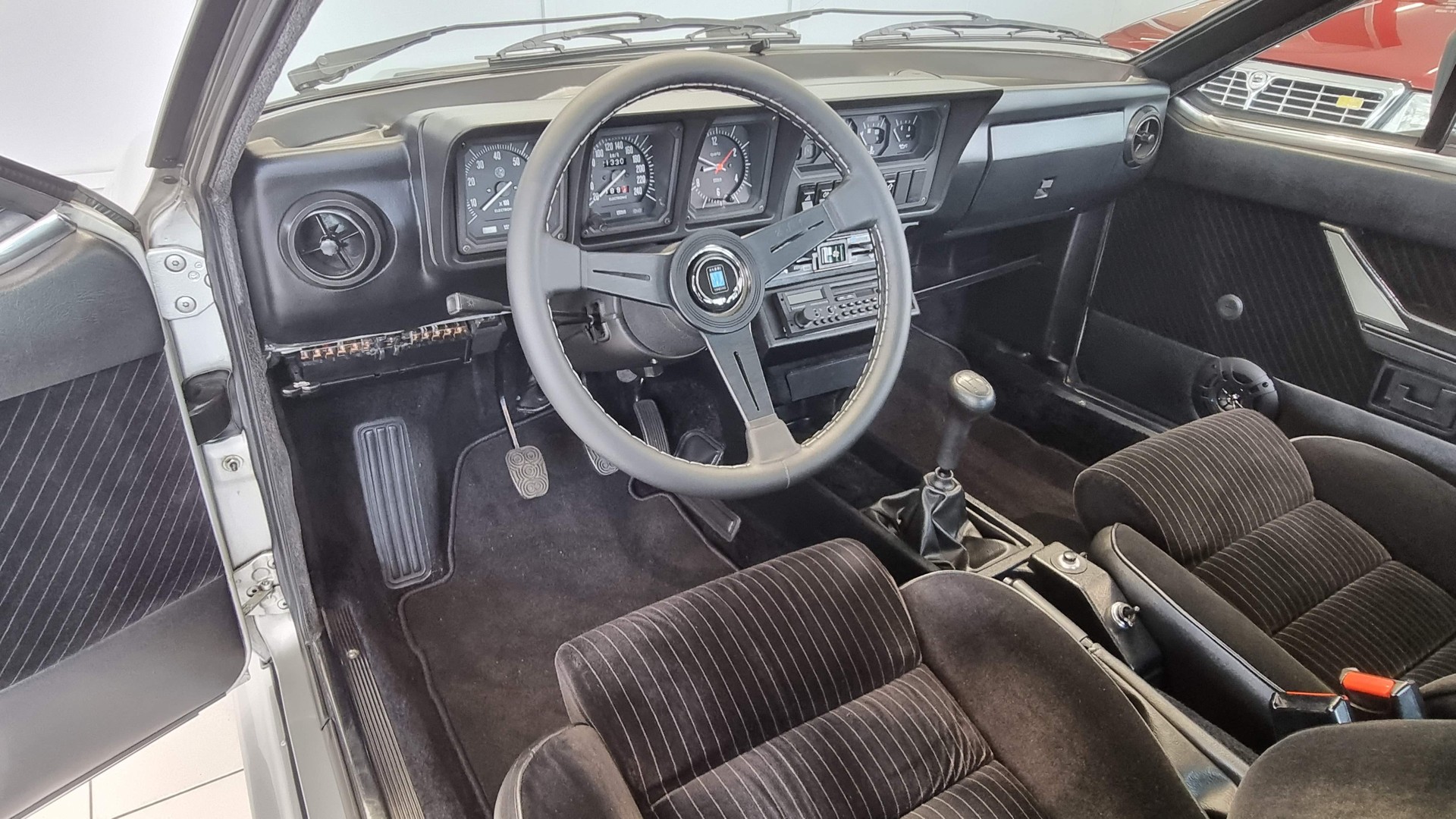 ALFA ROMEO GTV 6 2.5 Grand Prix-image-15