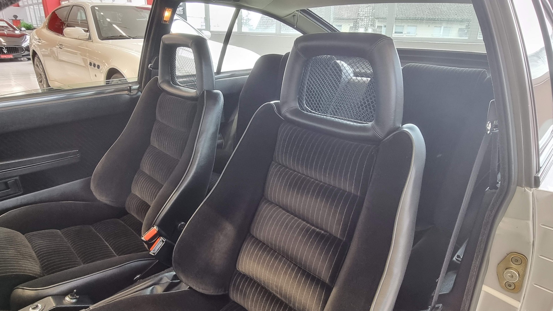 ALFA ROMEO GTV 6 2.5 Grand Prix-image-13